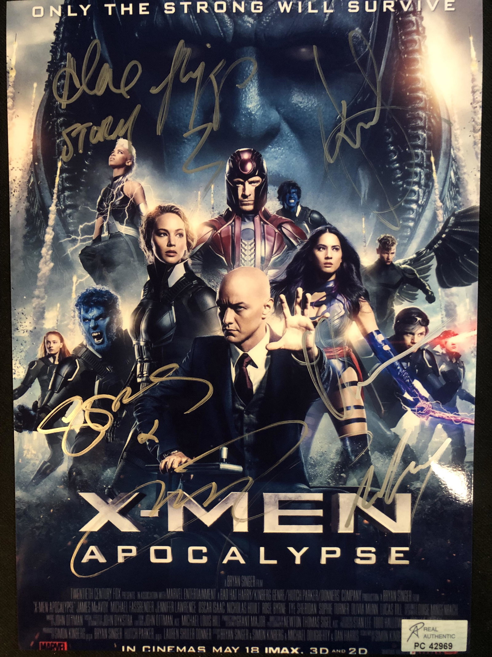 X-MEN APOCALYPSE MULTI-SIGNED 8X10 PHOTO (RA COA): X-MEN APOCALYPSE MULTI-SIGNED 8X10 PHOTO (RA COA)