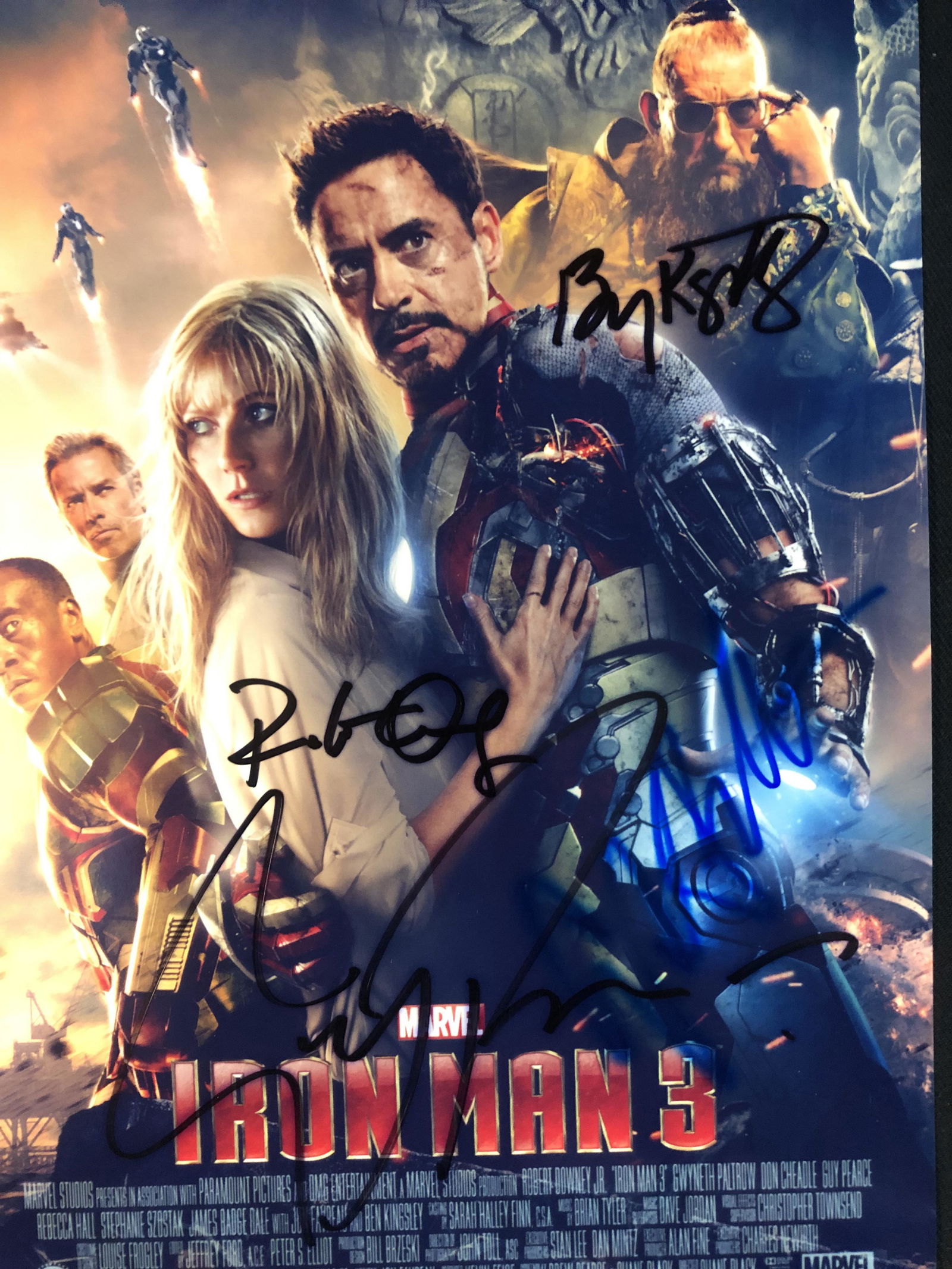 IRON MAN 3 MULTI-SIGNED 8X10 PHOTO (RA COA) (1 of 2)