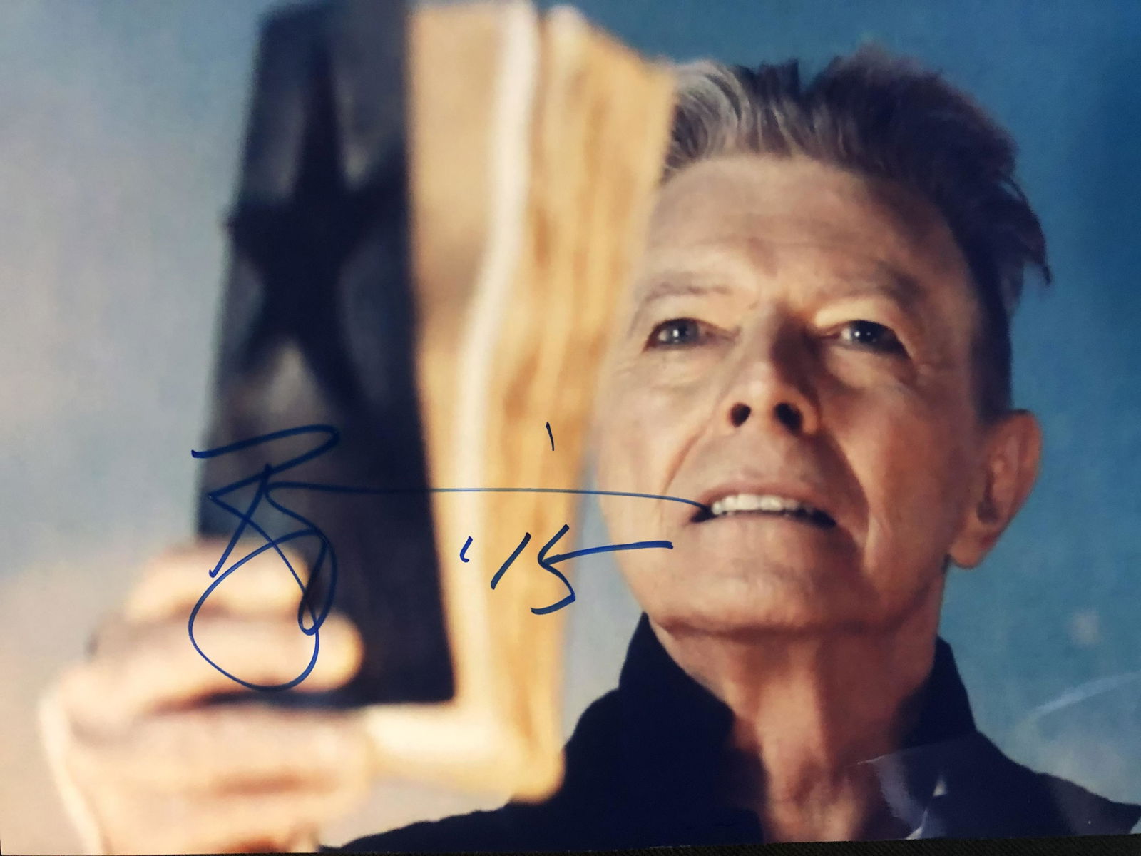 DAVID BOWIE SIGNED 8X10 PHOTO (RA COA) (1 of 2)