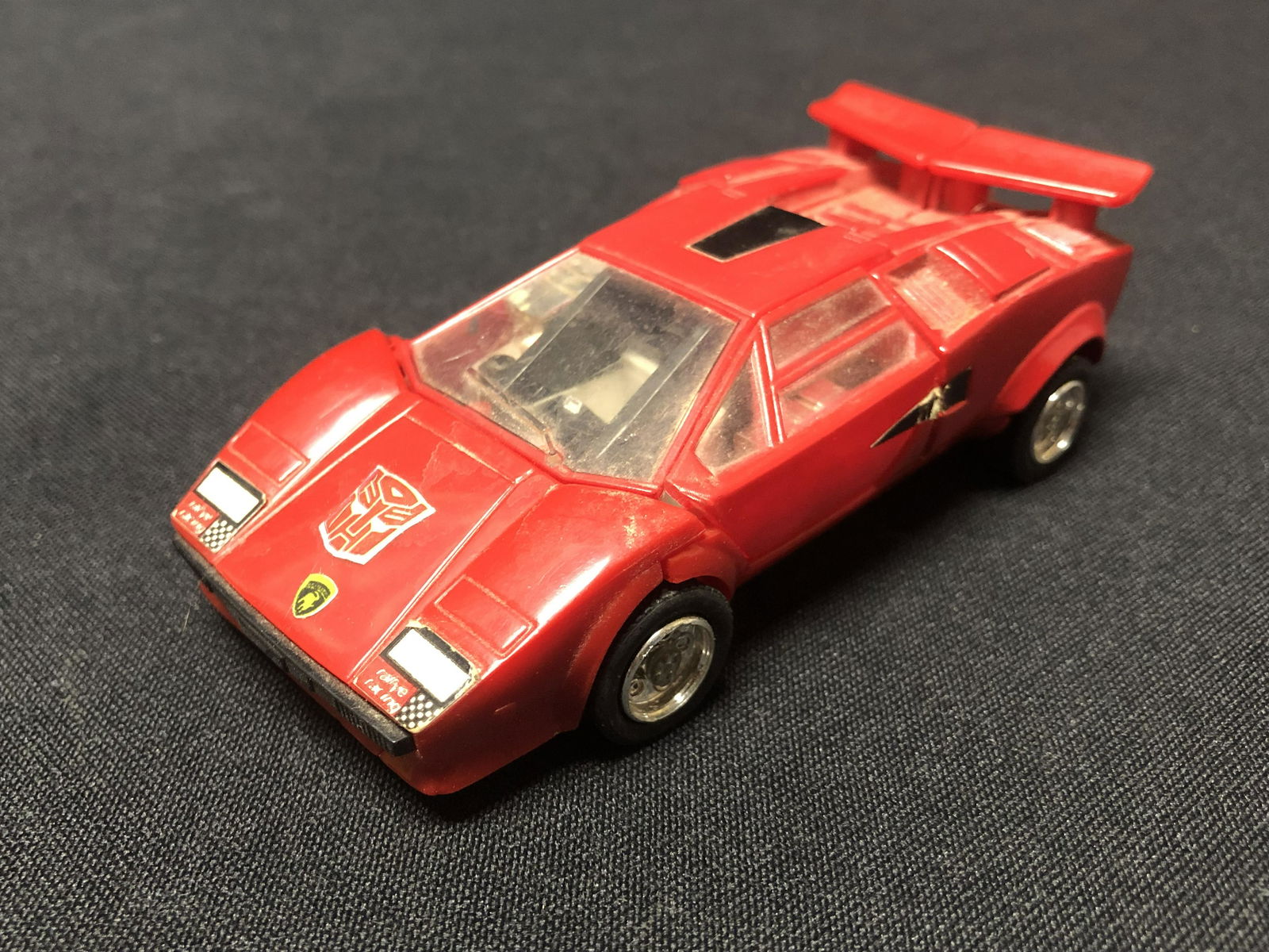 VINTAGE 1980 TRANSFORMERS G1 SIDESWIPE LAMBORGHINI ACTION FIGURE (1 of 3)