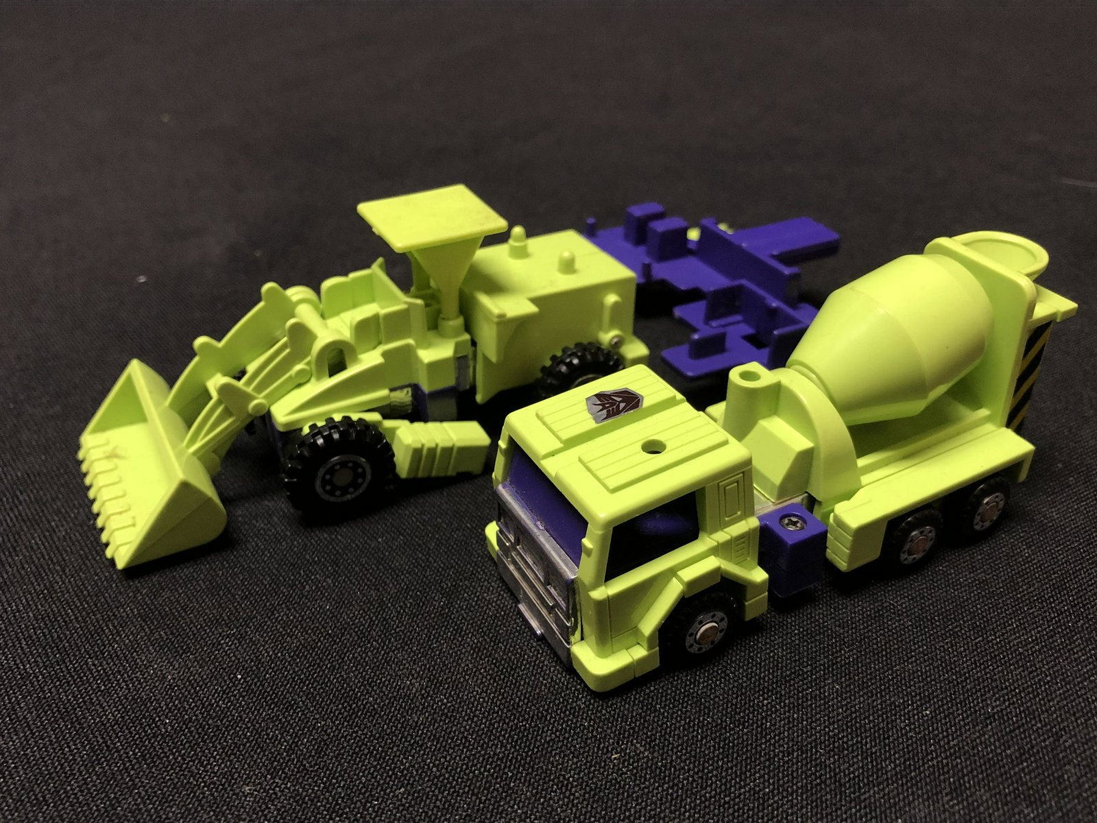 VINTAGE 1985 TRANSFORMERS G1 SCRAPPER/MIXMASTER ACTION FIGURE (1 of 4)