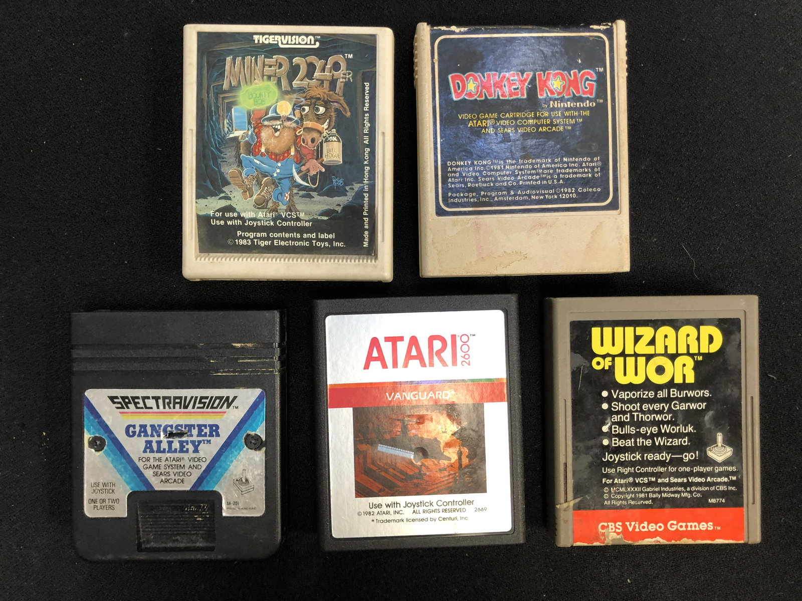 ATARI 2600 ASSORTED VIDEO GAME LOT (1 of 1)