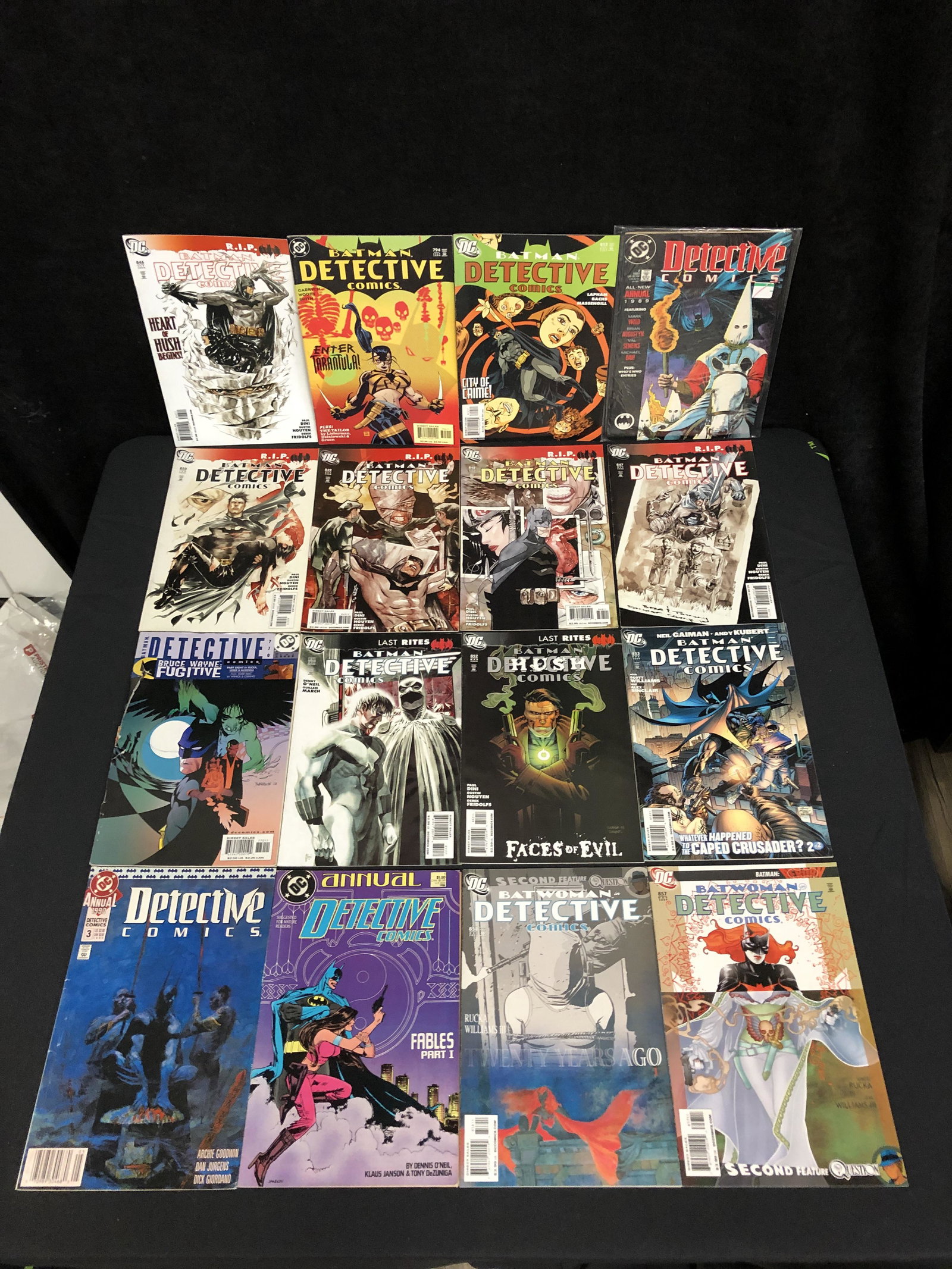 BATMAN DETECTIVE COMICS BOOK LOT (DC COMICS) (1 of 1)