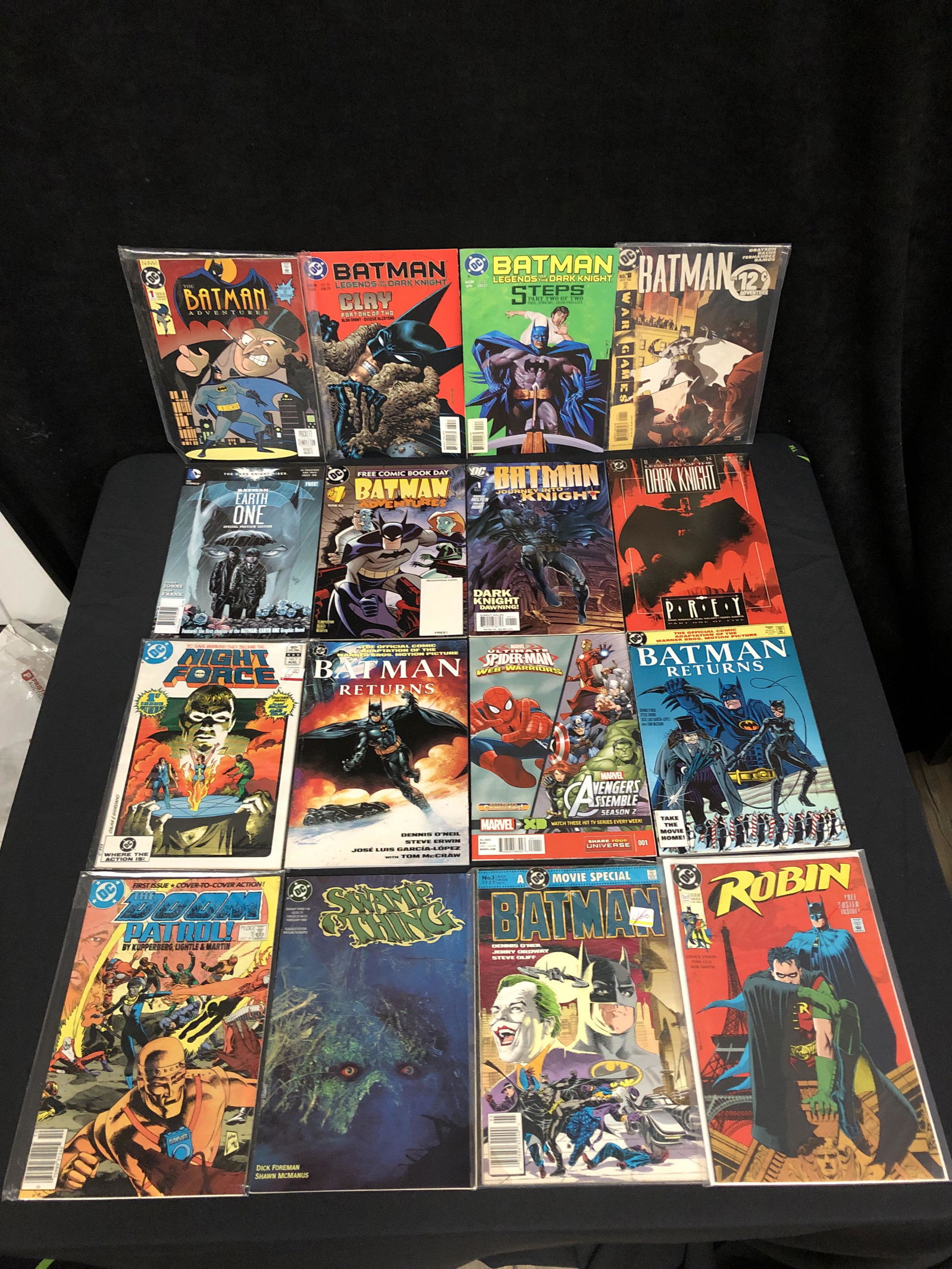 MARVEL/ DC COMICS BOOK LOT (1 of 1)
