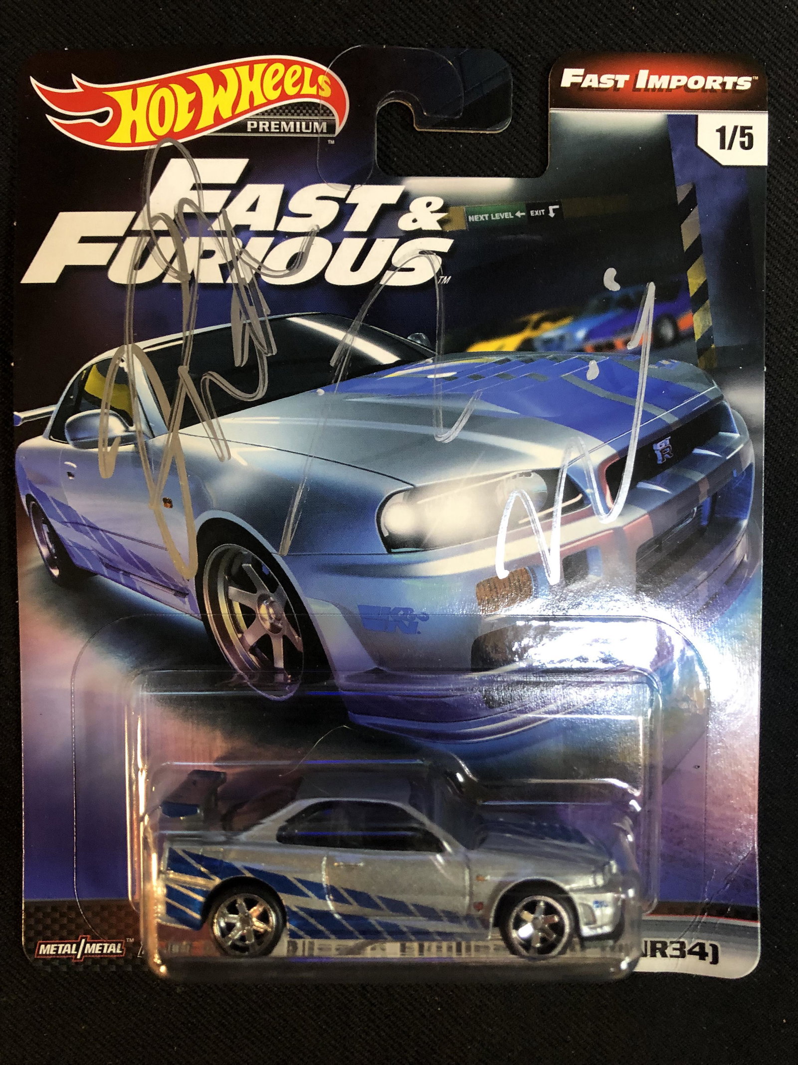 PAUL WALKER AND VIN DIESEL SIGNED FAST AND THE FURIOUS GOT WHEELS CAR (RA COA): PAUL WALKER AND VIN DIESEL SIGNED FAST AND THE FURIOUS GOT WHEELS CAR (RA COA)