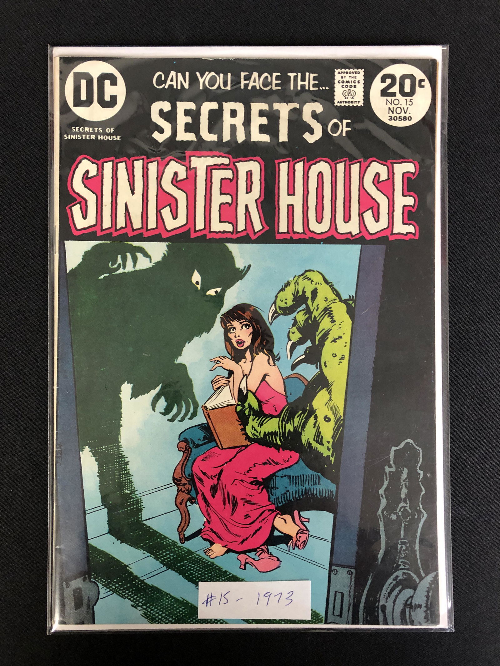 SECRETS OF SINISTER HOUSE NO.15 (DC COMICS) (1 of 1)