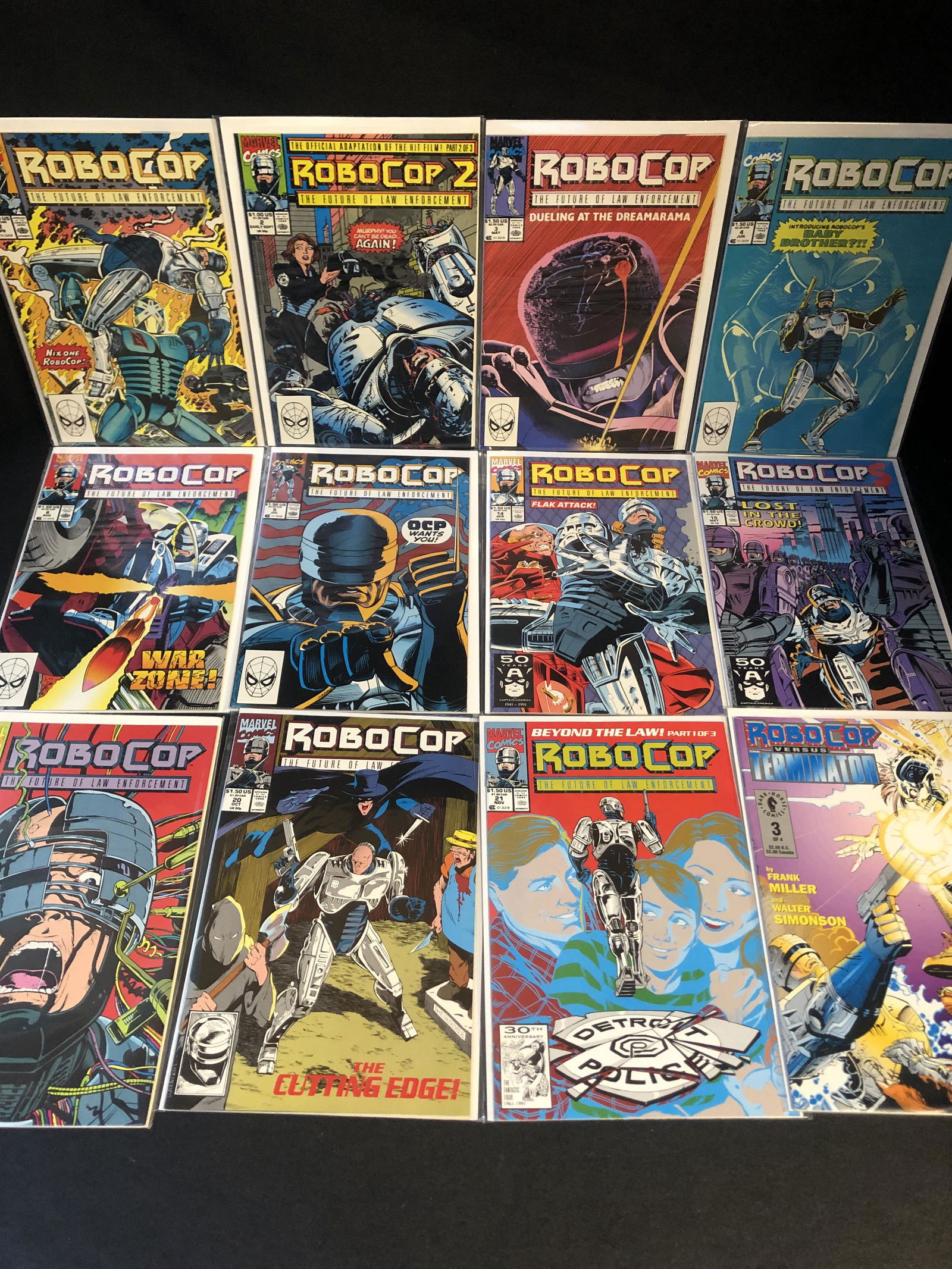 ASSORTED SWAMP THING COMIC BOOK LOT (1 of 1)