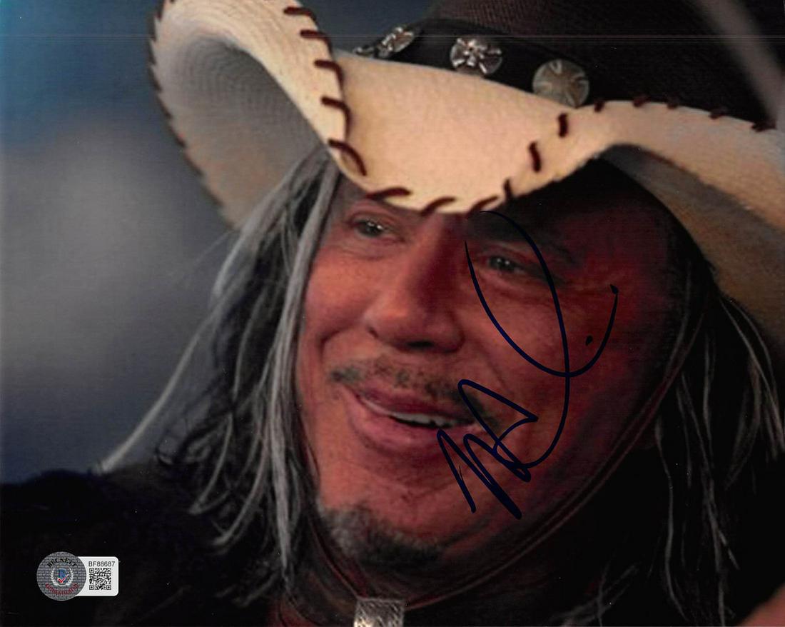 MICKEY ROURKE SIGNED EXPENDABLES 8 X 10 (BECKETT COA) (1 of 1)