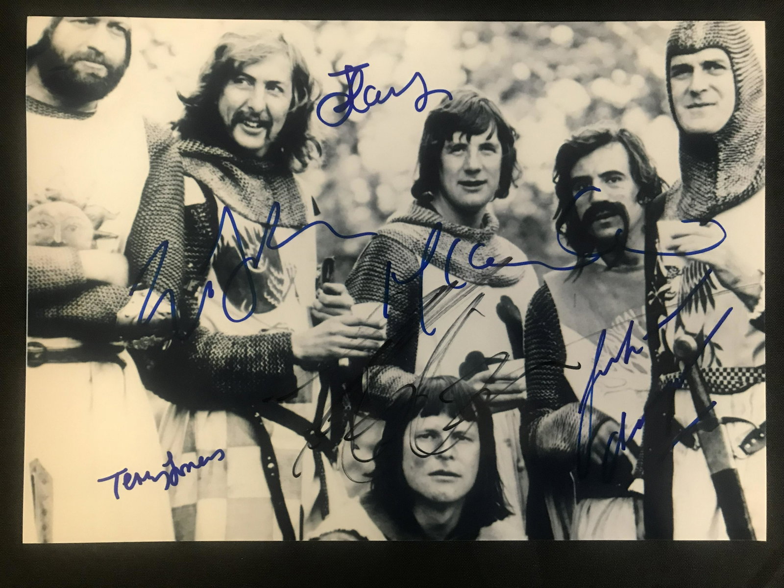 MONTE PYTHON CAST SIGNED 8 X 10 (RA COA): MONTE PYTHON CAST SIGNED 8 X 10 (RA COA)