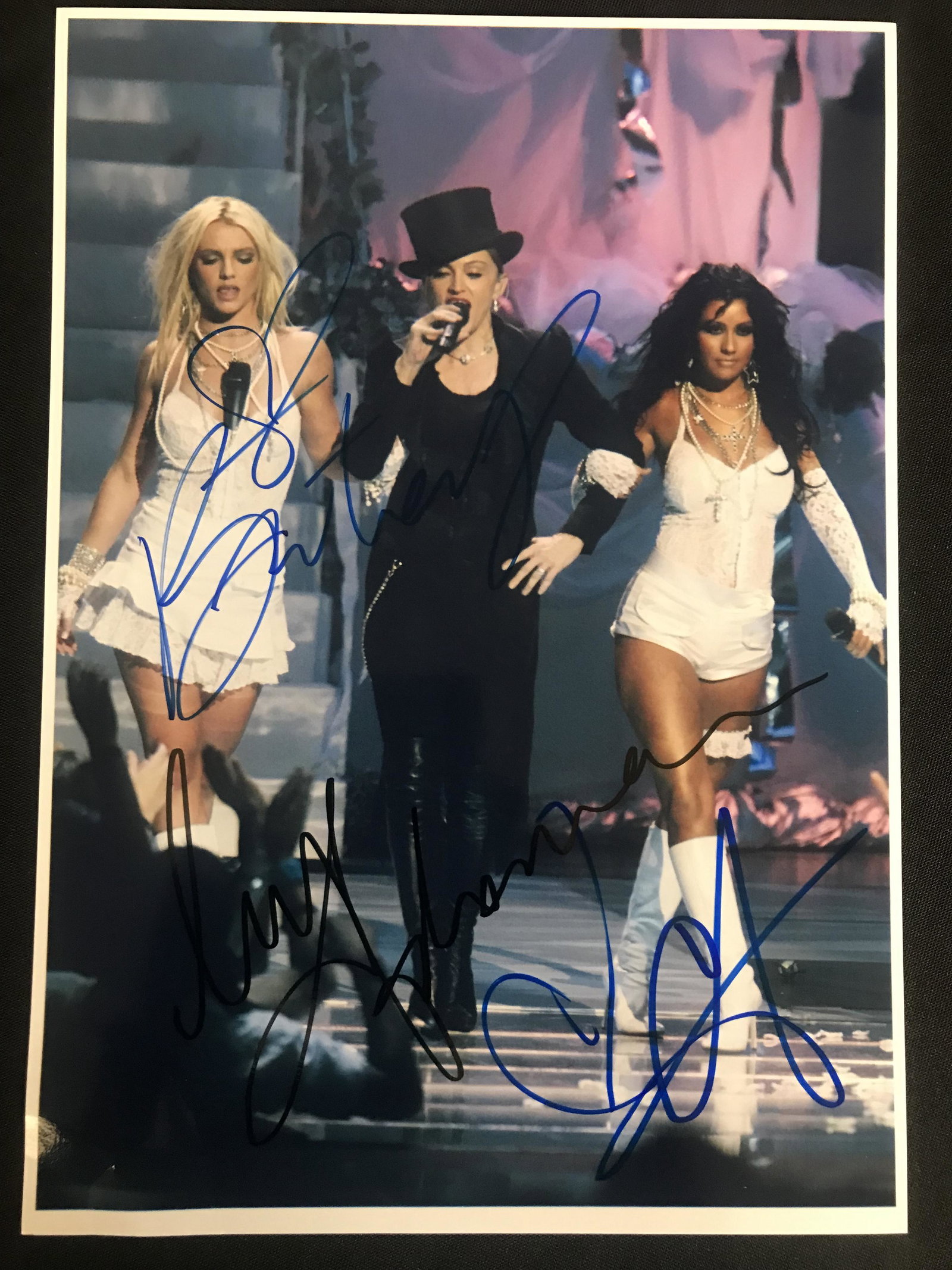 BRITNEY SPEARS, MADONNA & CHRISTINA AGUILERA SIGNED 8X10 PHOTO (RA COA): BRITNEY SPEARS, MADONNA & CHRISTINA AGUILERA SIGNED 8X10 PHOTO (RA COA)