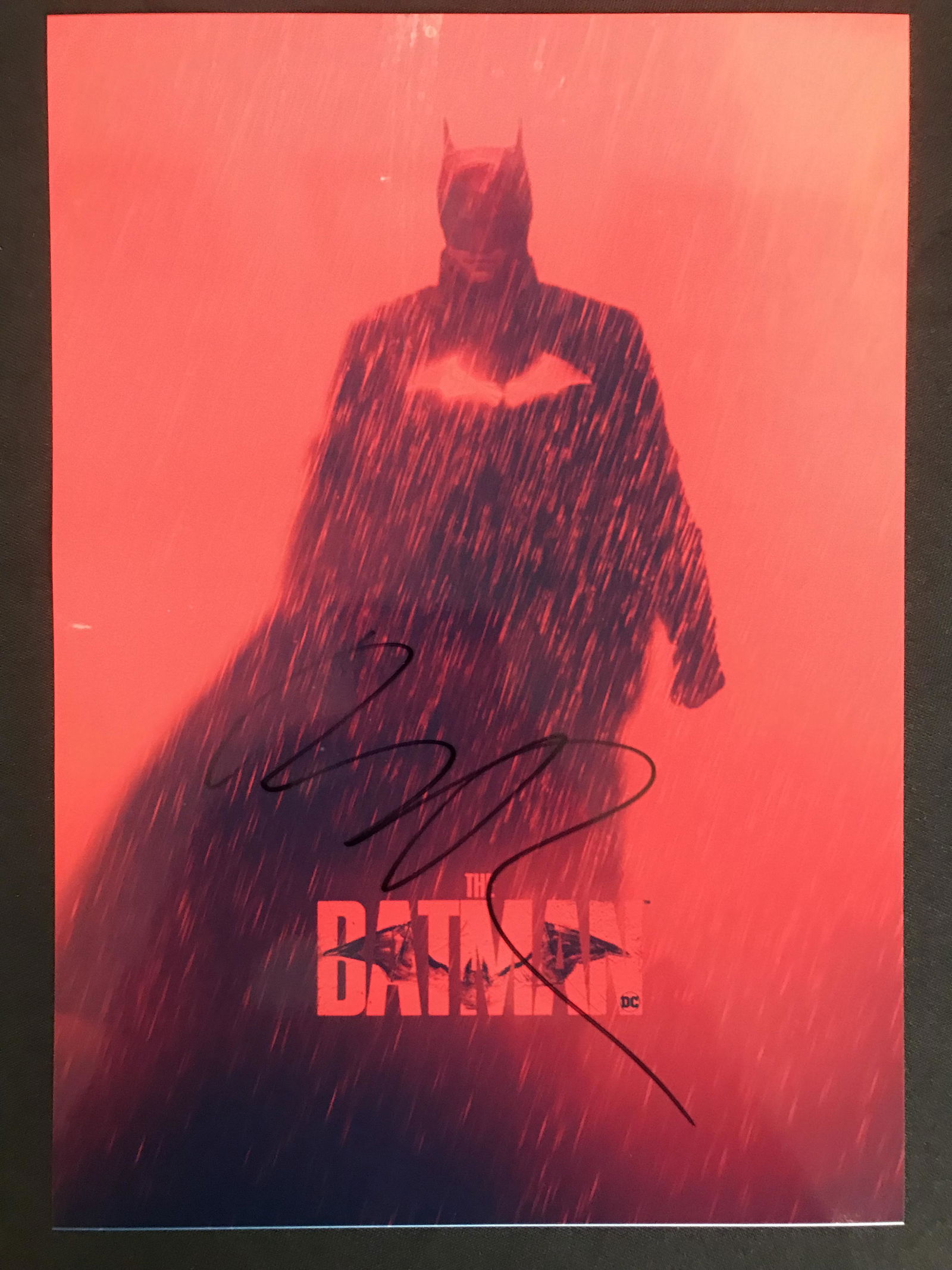 ROBERT PATTINSON SIGNED 8X10 PHOTO (RA COA) (1 of 2)