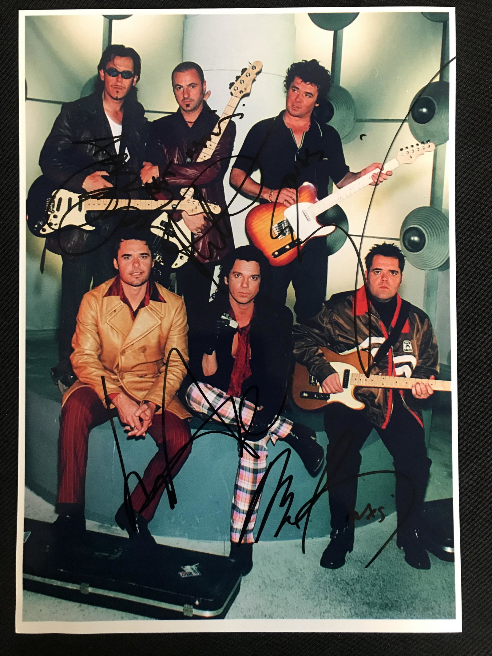 INXS BAND SIGNED 8 X 10 (RA COA): INXS BAND SIGNED 8 X 10 (RA COA)