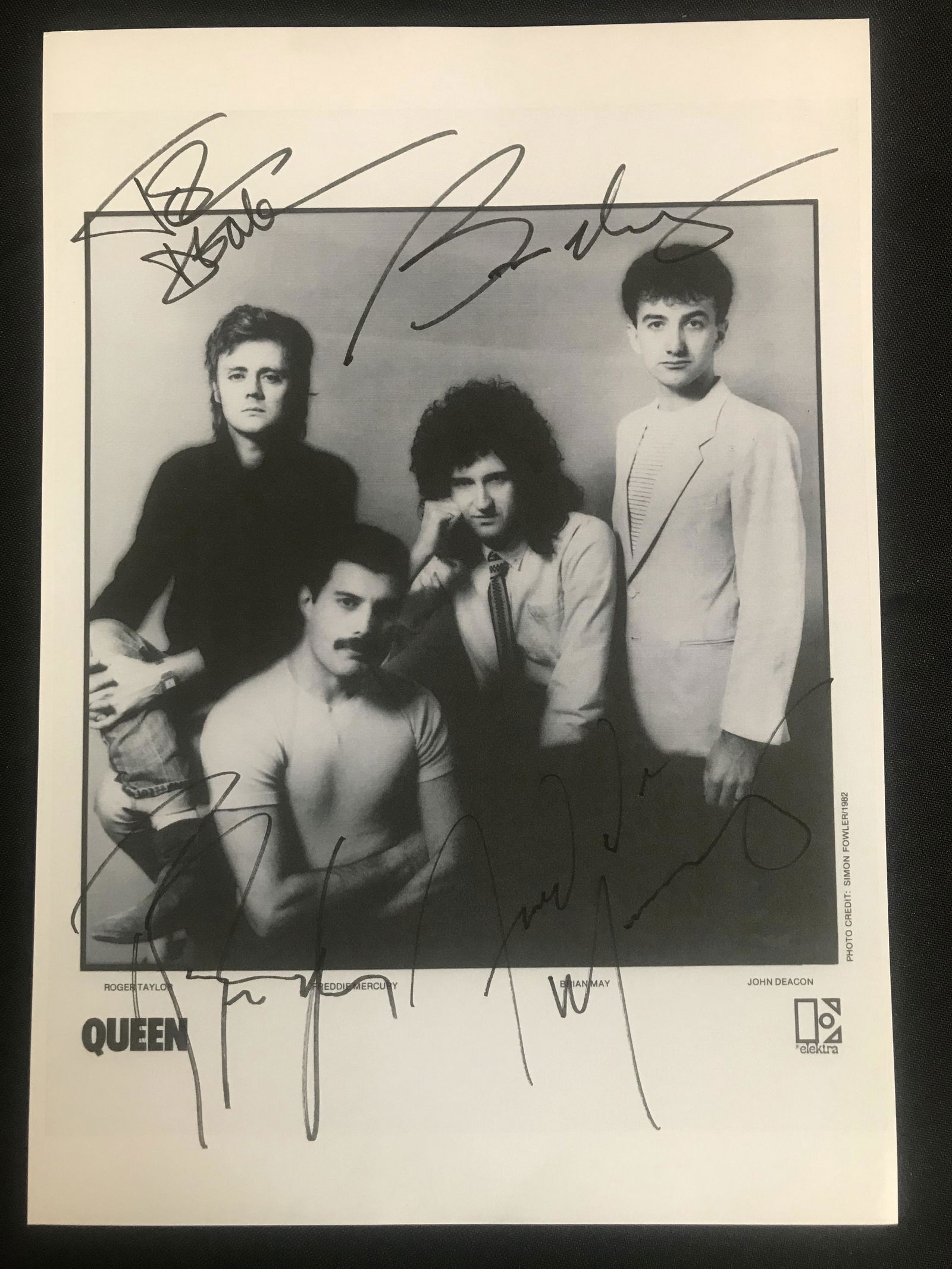 QUEEN BAND SIGNED 8 X 10 ( RA COA) (1 of 2)