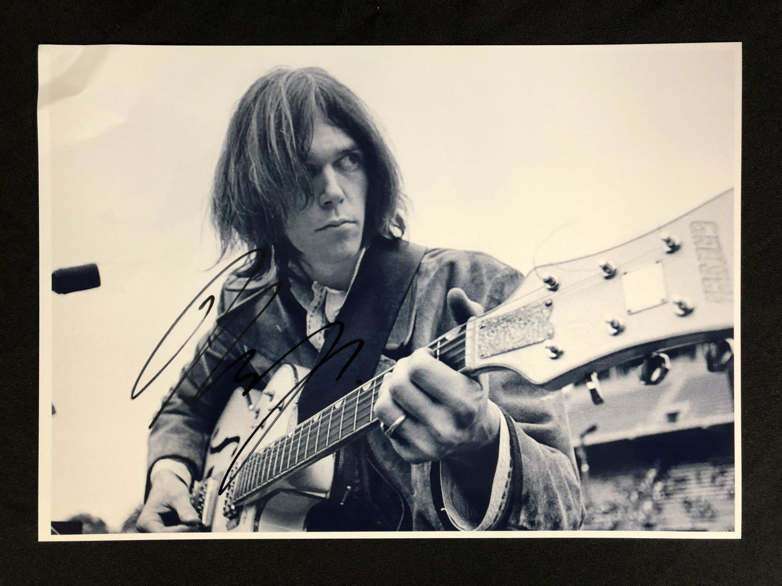 NEIL YOUNG SIGNED 8 X 10 (RA COA) (1 of 2)