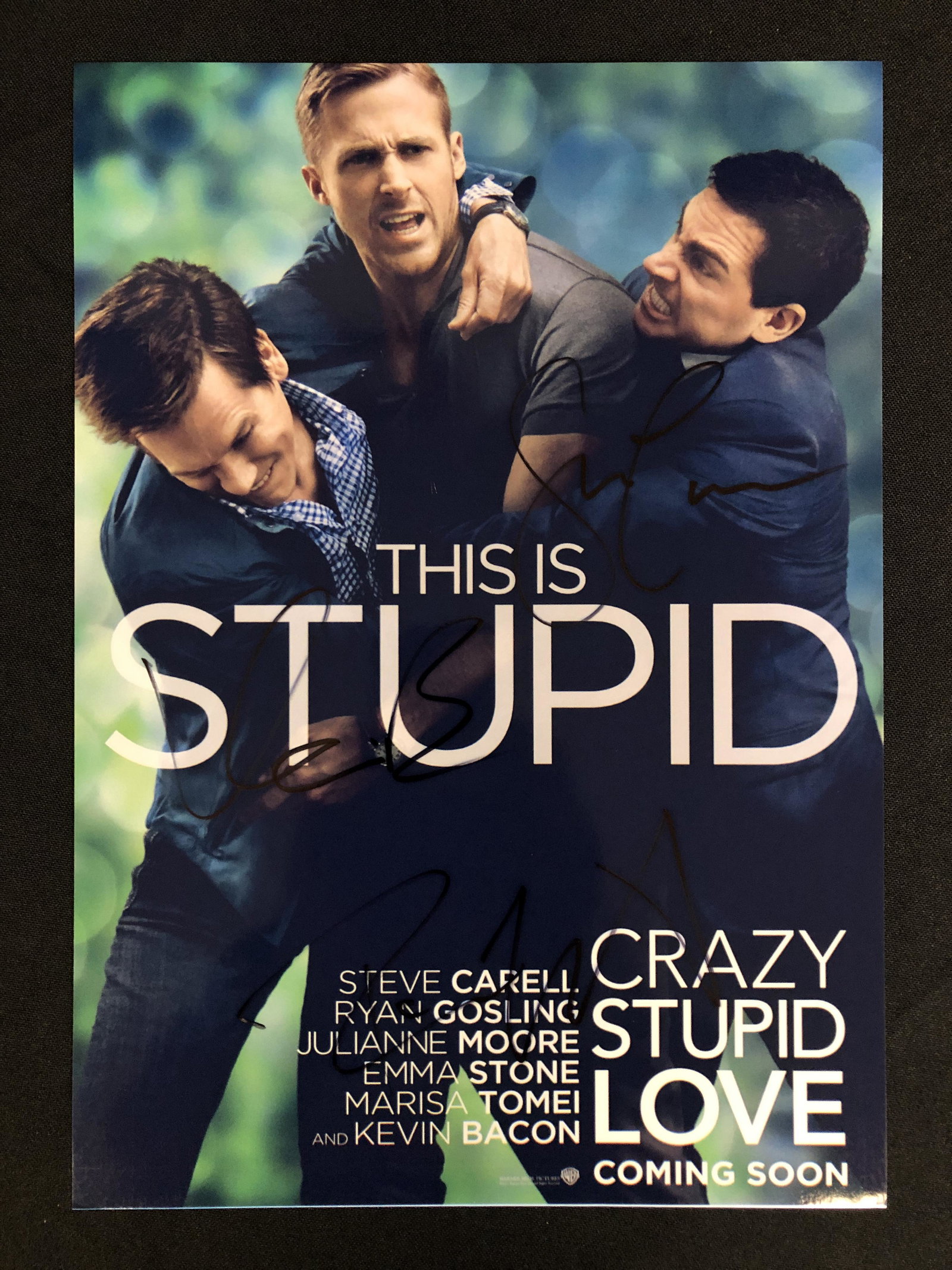 CARZY STUPID LOVE CAST (BACON,CARROL, GOSLING) SIGNED 8 X 10 (RA COA): CARZY STUPID LOVE CAST (BACON,CARROL, GOSLING) SIGNED 8 X 10 (RA COA)