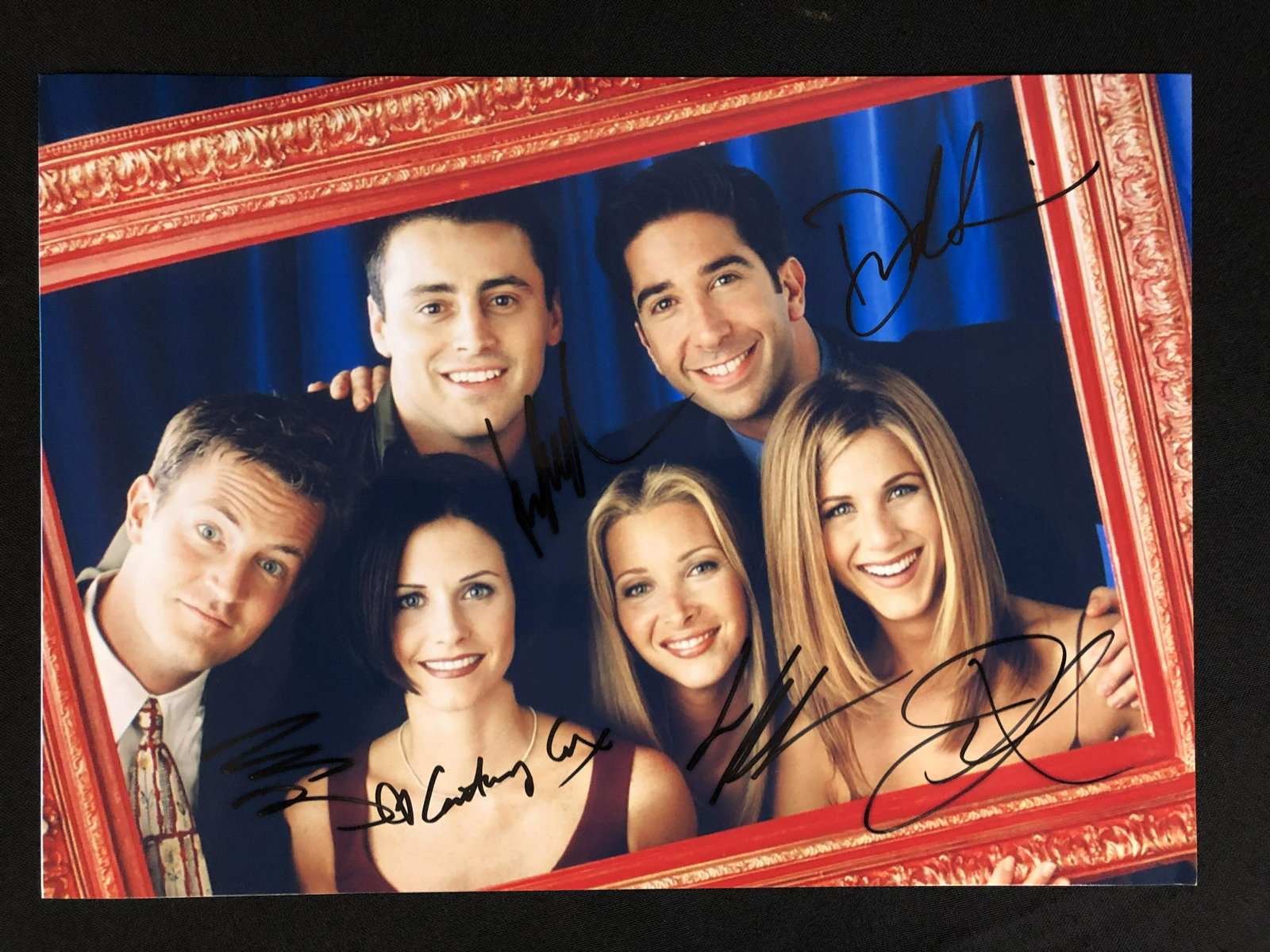 FRIENDS CAST SIGNED 8 X 10 (RA COA): FRIENDS CAST SIGNED 8 X 10 (RA COA)