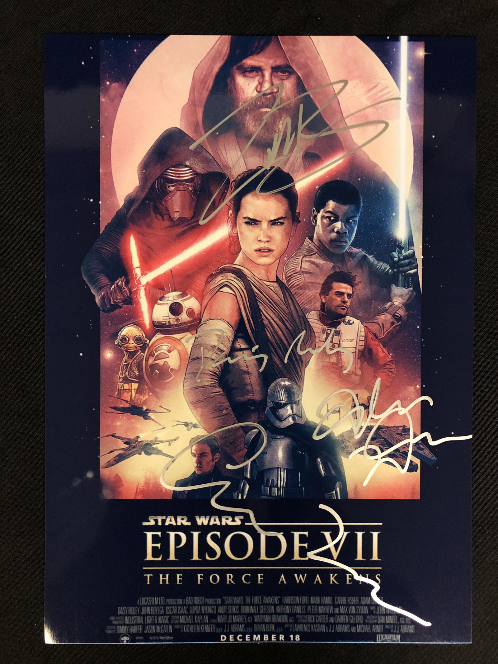 STAR WARS EPISODE VII CAST SIGNED 8 X 10 (RA COA): STAR WARS EPISODE VII CAST SIGNED 8 X 10 (RA COA)