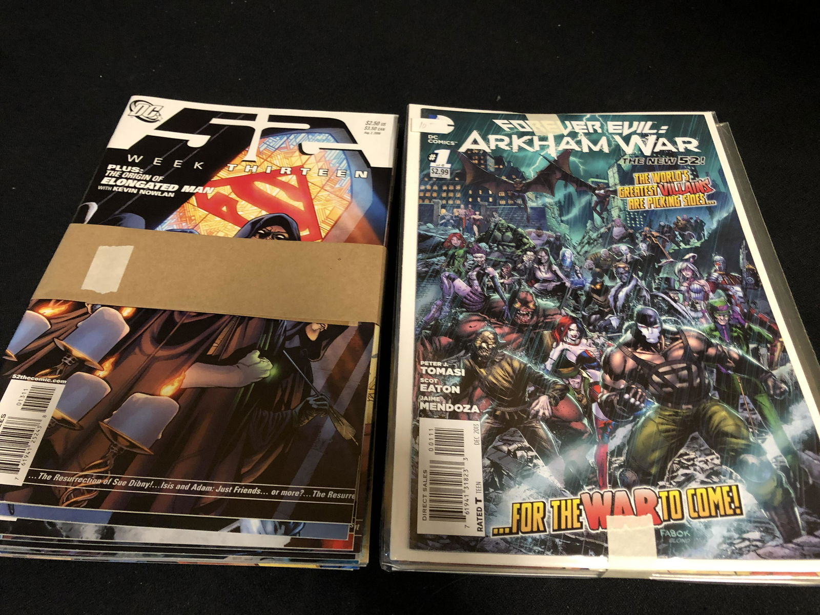 DC COMICS SUPER HERO LOT (1 of 1)