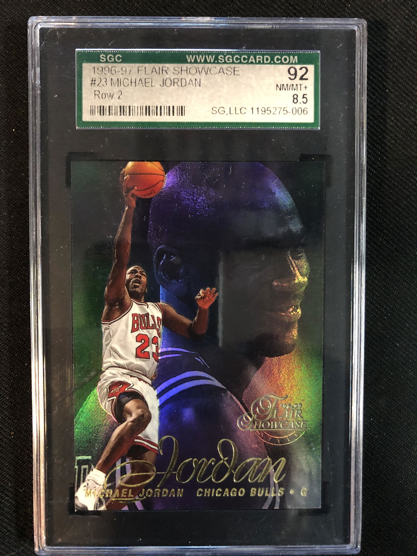 1996 FLAIR SHOWCASE #23 MICHAEL JORDAN (SGC 8.5) (1 of 1)