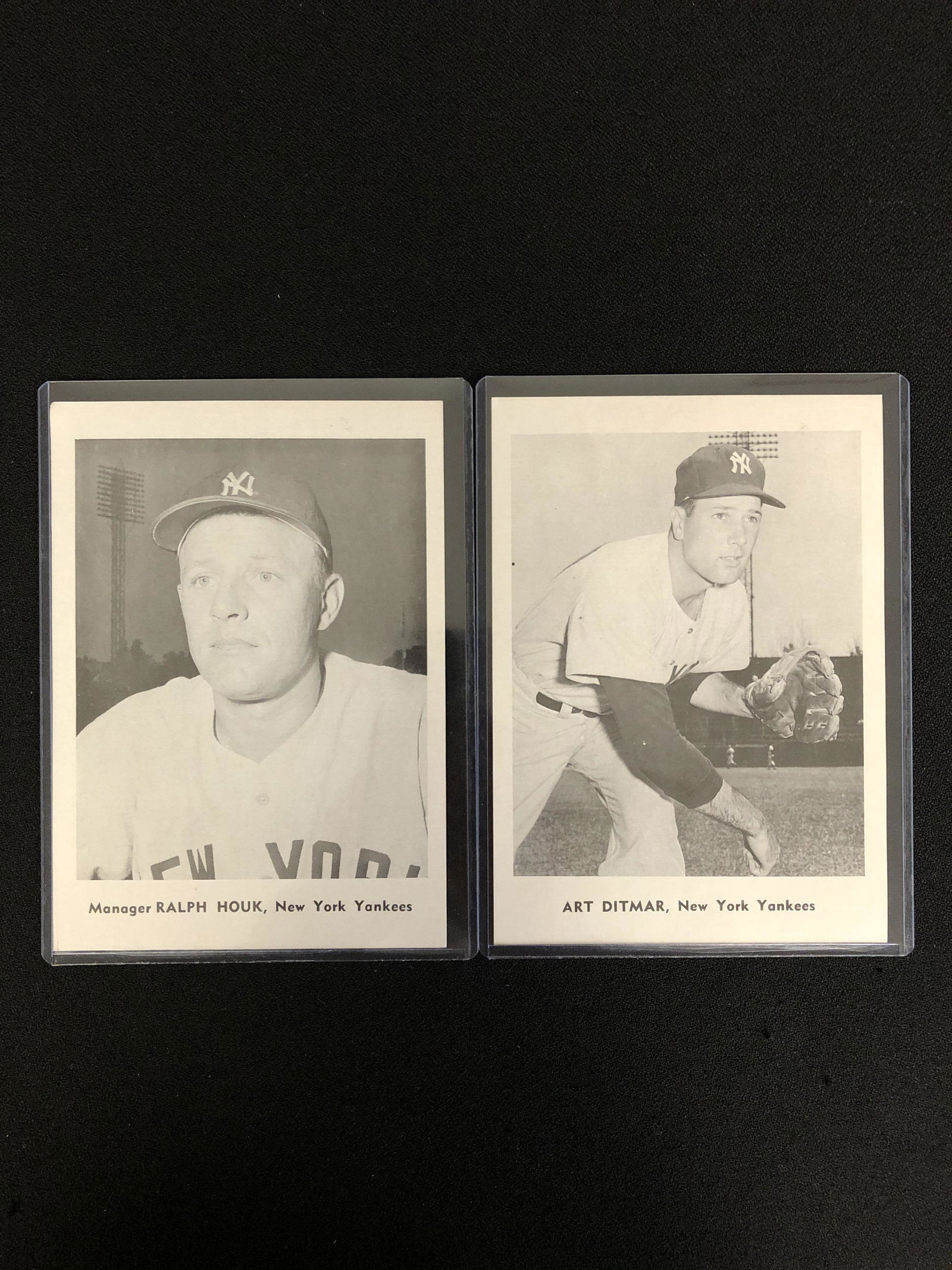 1960 TOPPS BASEBALL 5 X 7 SPORTS CARD LOT  (HOUK/DITMAR) (1 of 1)