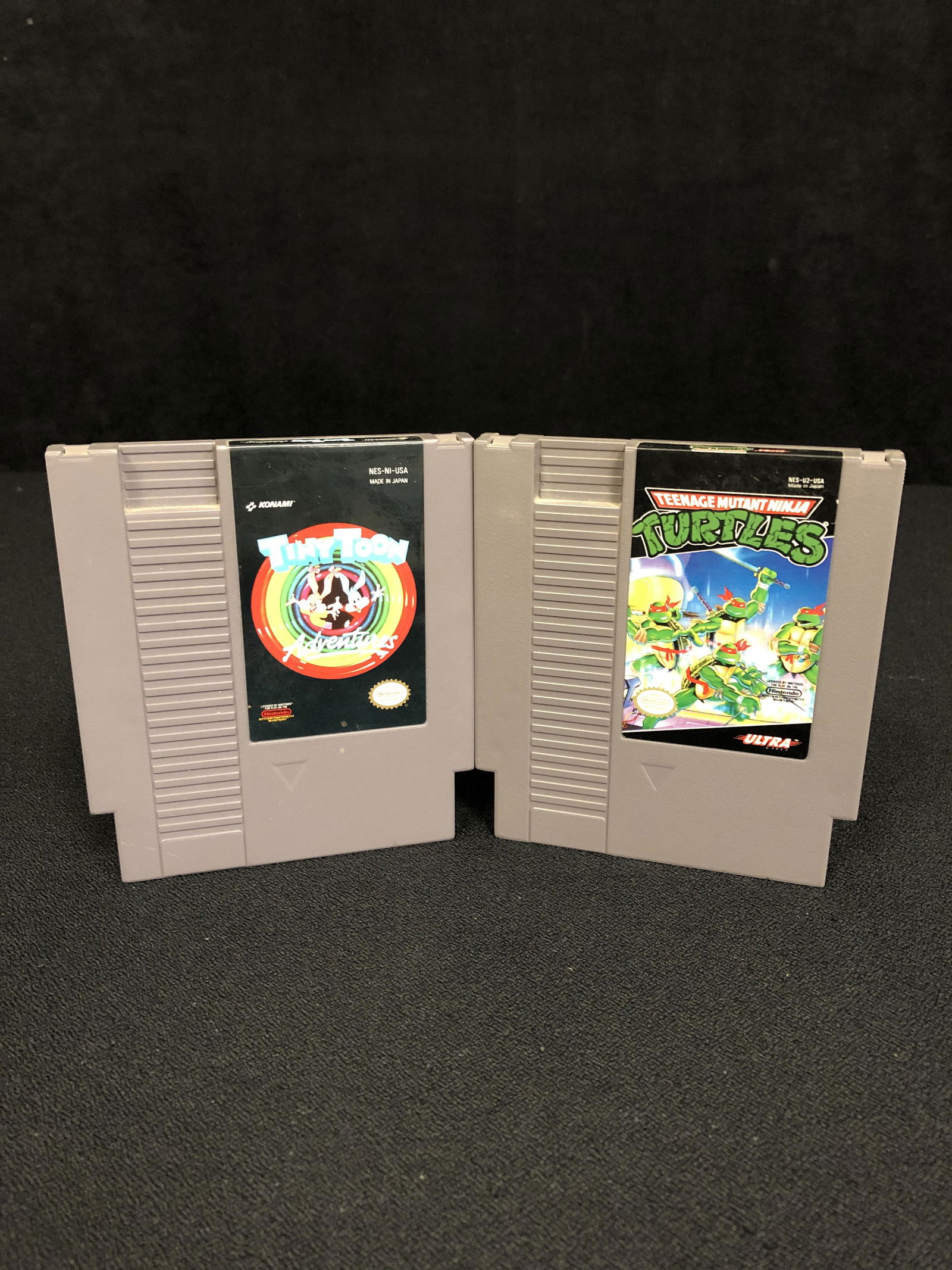 NINTENDO (NES) VIDEO GAME LOT (TMNT/TINY TOONS) (1 of 1)