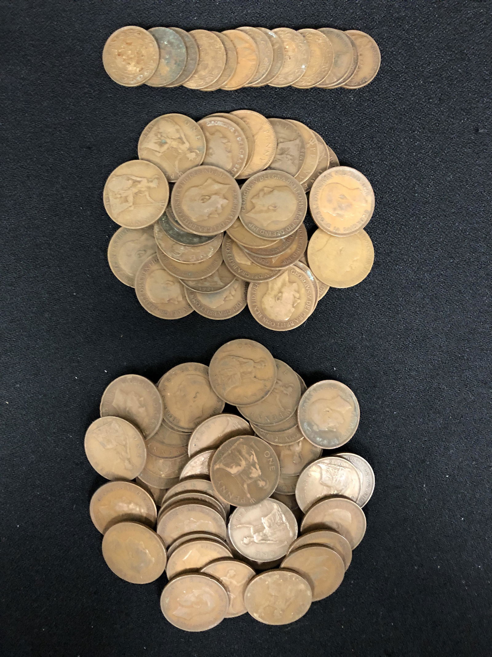 EARLY 1900S BRITISH PENNY LOT (1 of 1)
