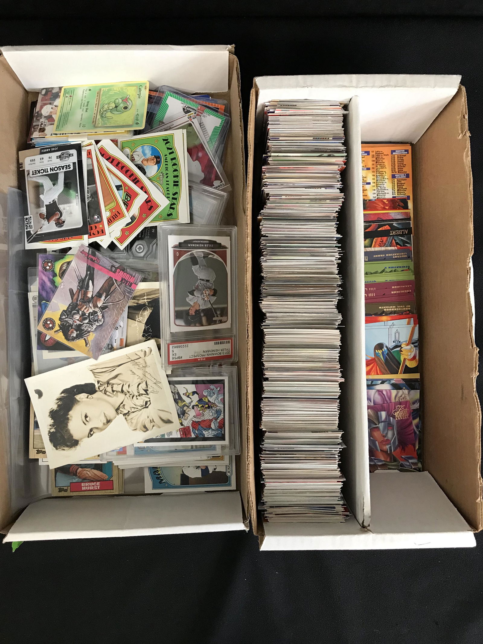 LARGE LOT OF MARVEL TRADING CARDS (1 of 1)