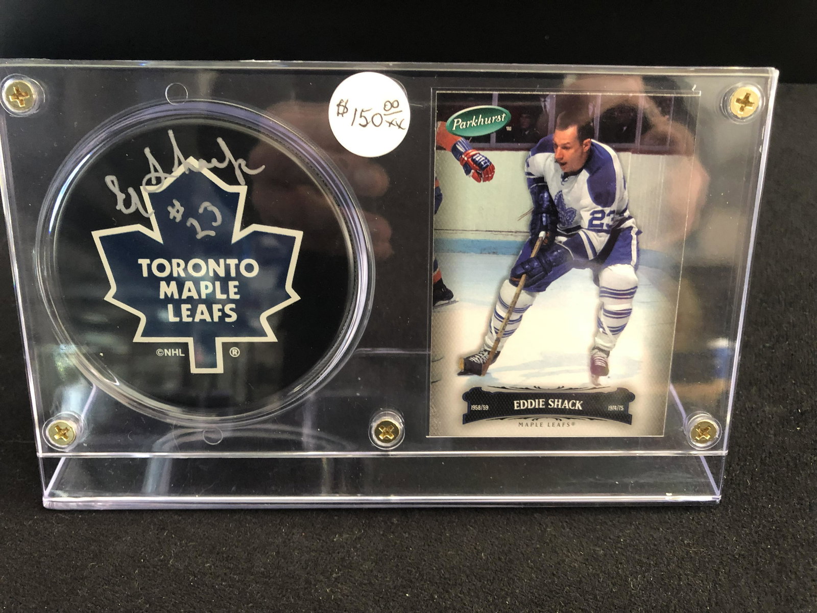 SIGNED EDDIE SHACK MAPLE LEAFS PUCK AND CARD DISPLAY: SIGNED EDDIE SHACK MAPLE LEAFS PUCK AND CARD DISPLAY
