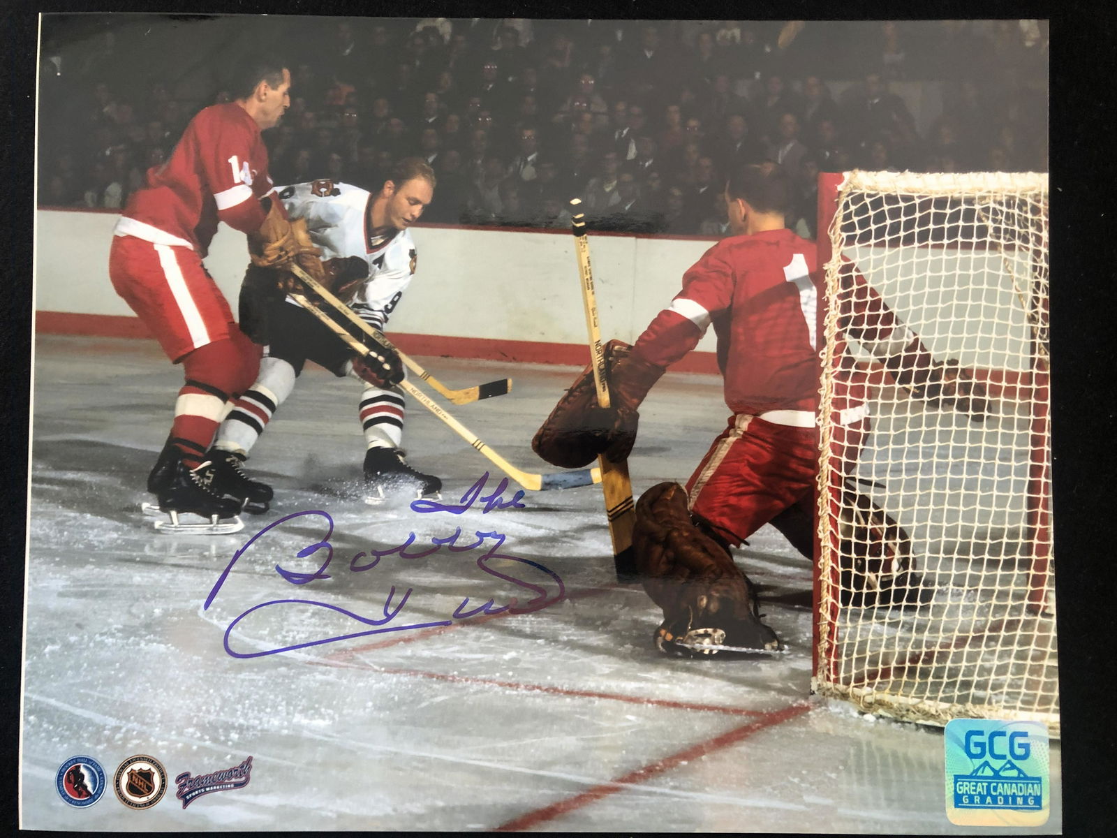 SIGNED BOBBY HULL PHOTO (GCG AUTHENTICATION) (1 of 1)