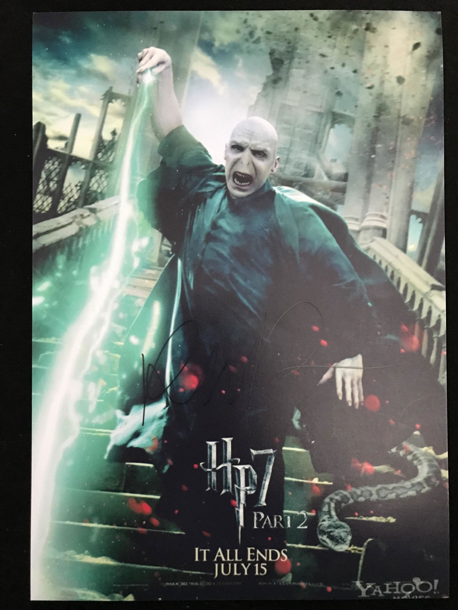 RALPH FIENNES SIGNED HARRY POTTER 8 X 10 (RA COA) (1 of 2)