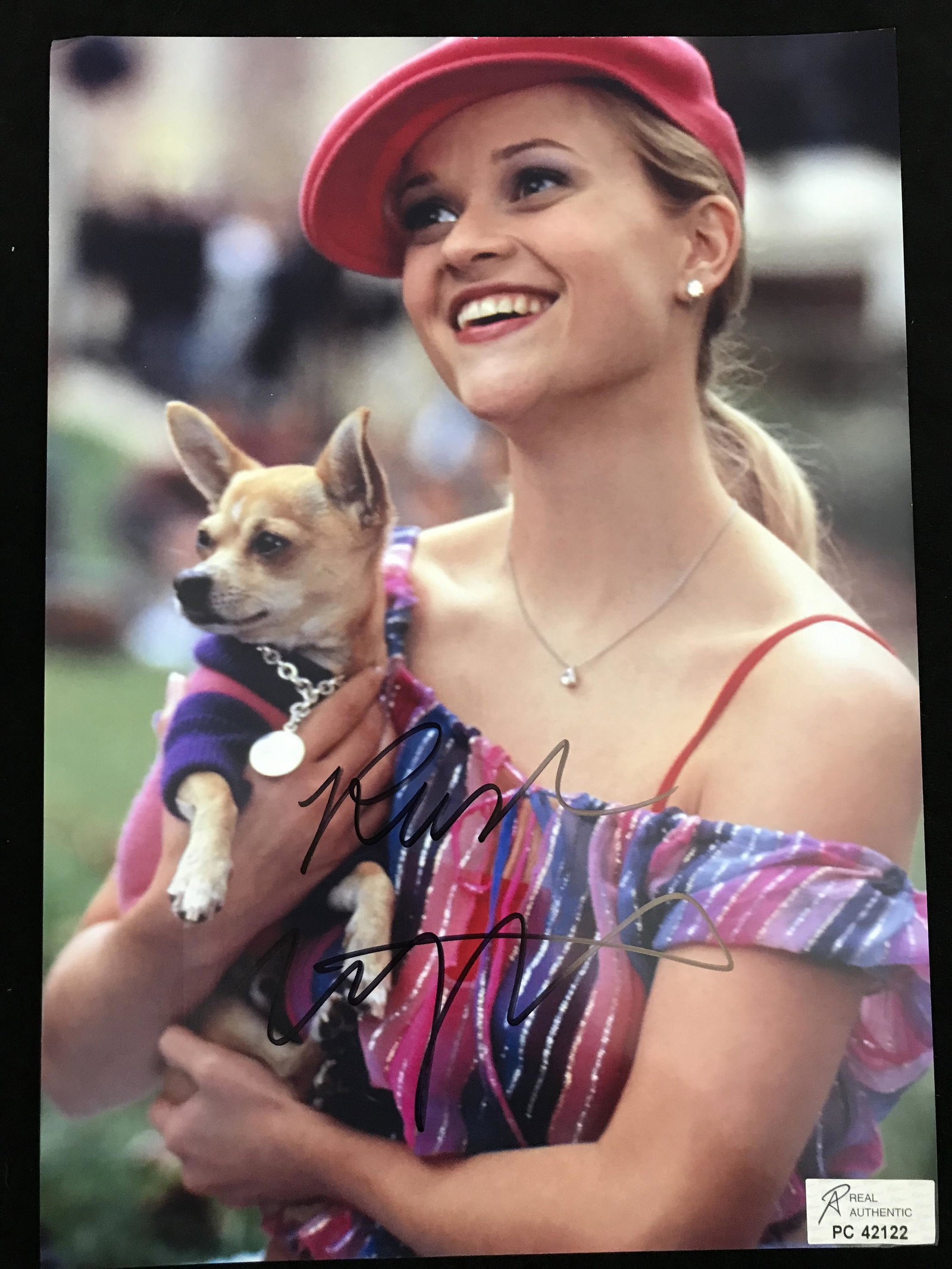 REESE WITHERSPOON SIGNED LEGALLY BLONDE 8 X 10 (RA COA): REESE WITHERSPOON SIGNED LEGALLY BLONDE 8 X 10 (RA COA)