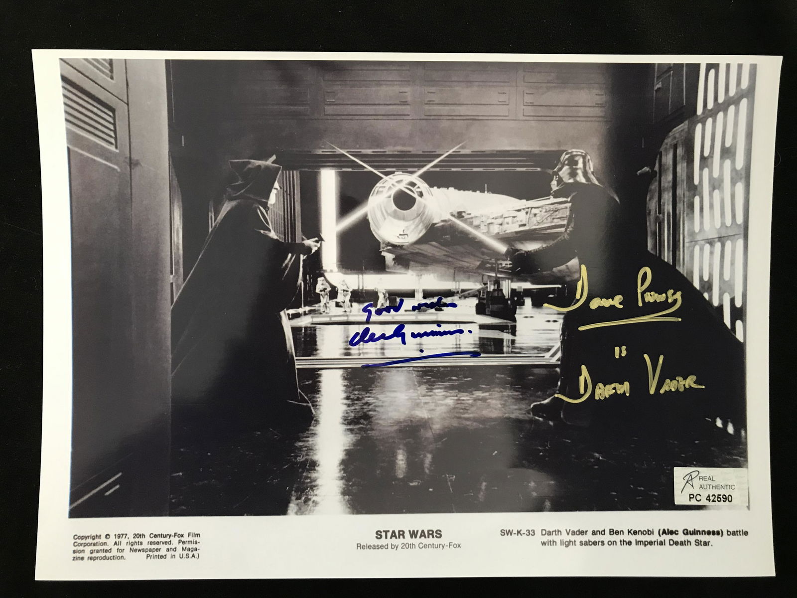 ALEC GUINESS AND DAVID PROWSE SIGNED STAR WARS 8 X 10 (RA COA) (1 of 2)