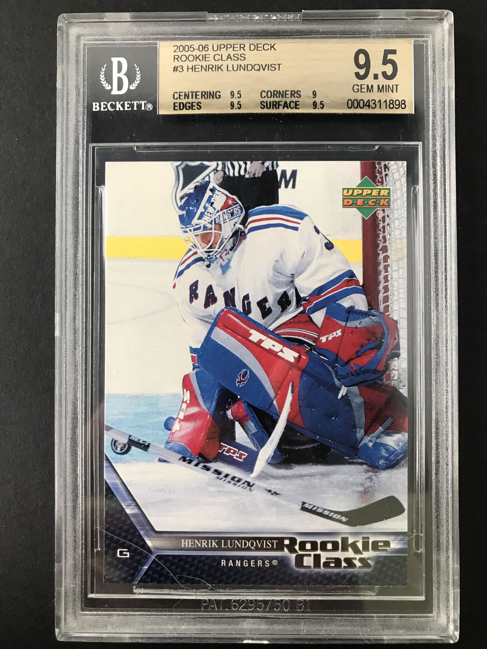 2005-06 UPPER DECK ROOKIE CLASS HENRIK LUNDQUIST ROOKIE CARD (BECKETT 9.5) (1 of 2)