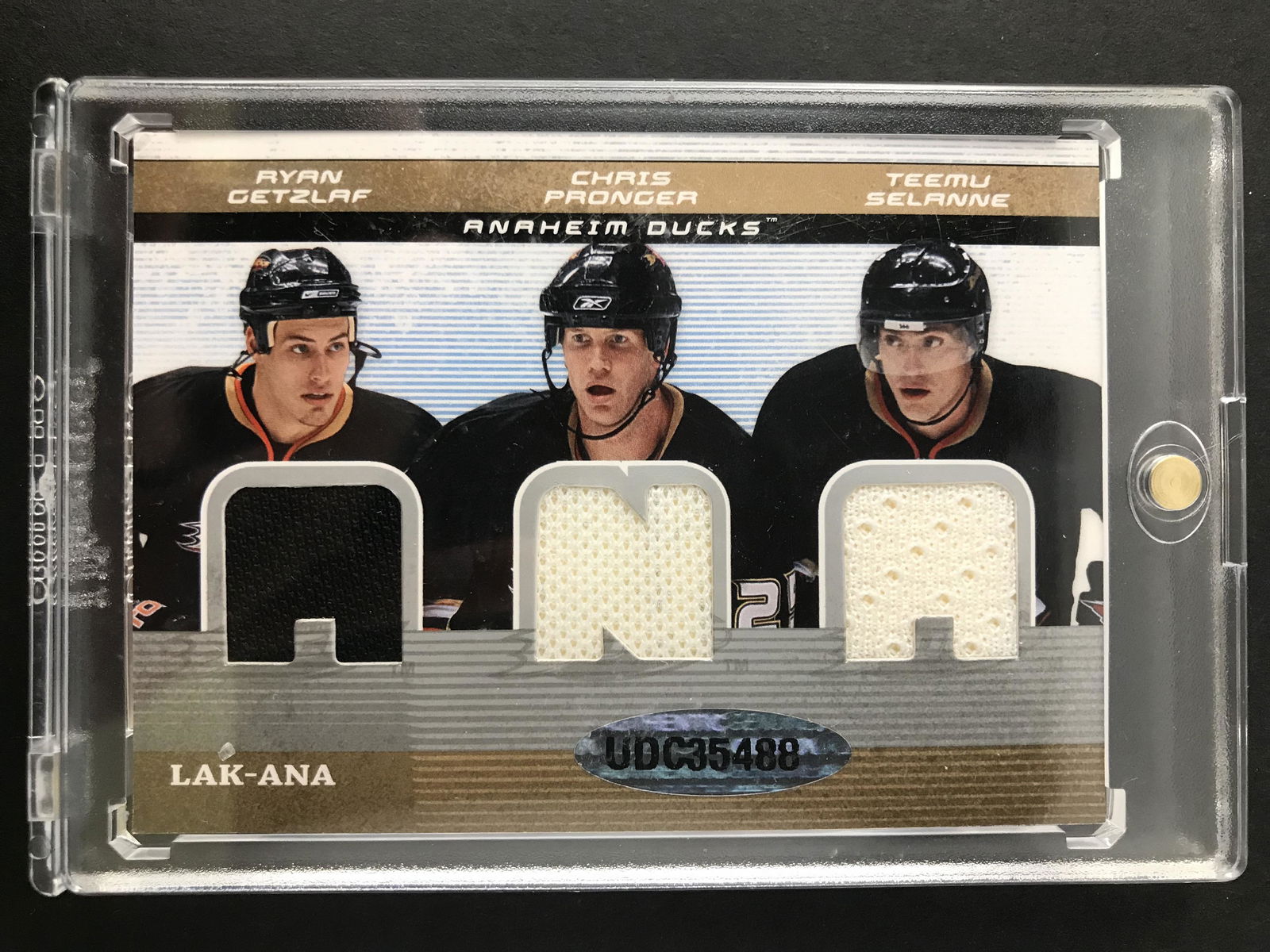 2014-15 UPPER DECK SP TEAM RIVALRIES DUCKS/KINGS PATCHES (1 of 2)