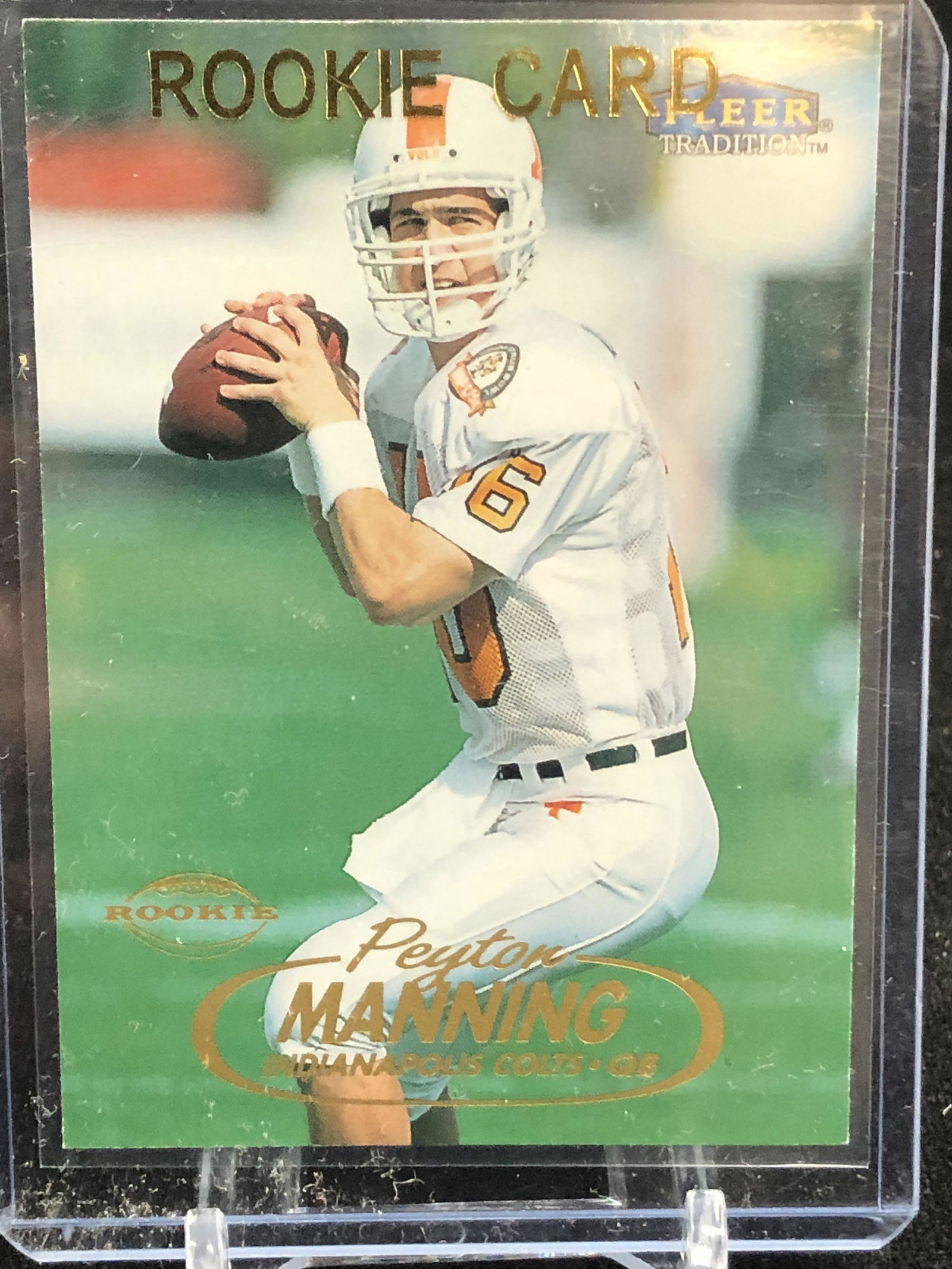 1998 FLEER TRADITION PEYTON MANNING ROOKIE CARD (1 of 2)