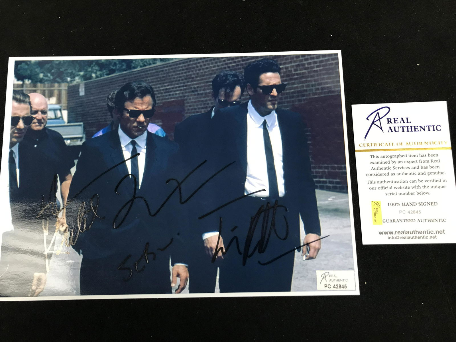 RESEVOIR DOGS CAST SIGNED 8 X 10 (RA COA) (1 of 1)