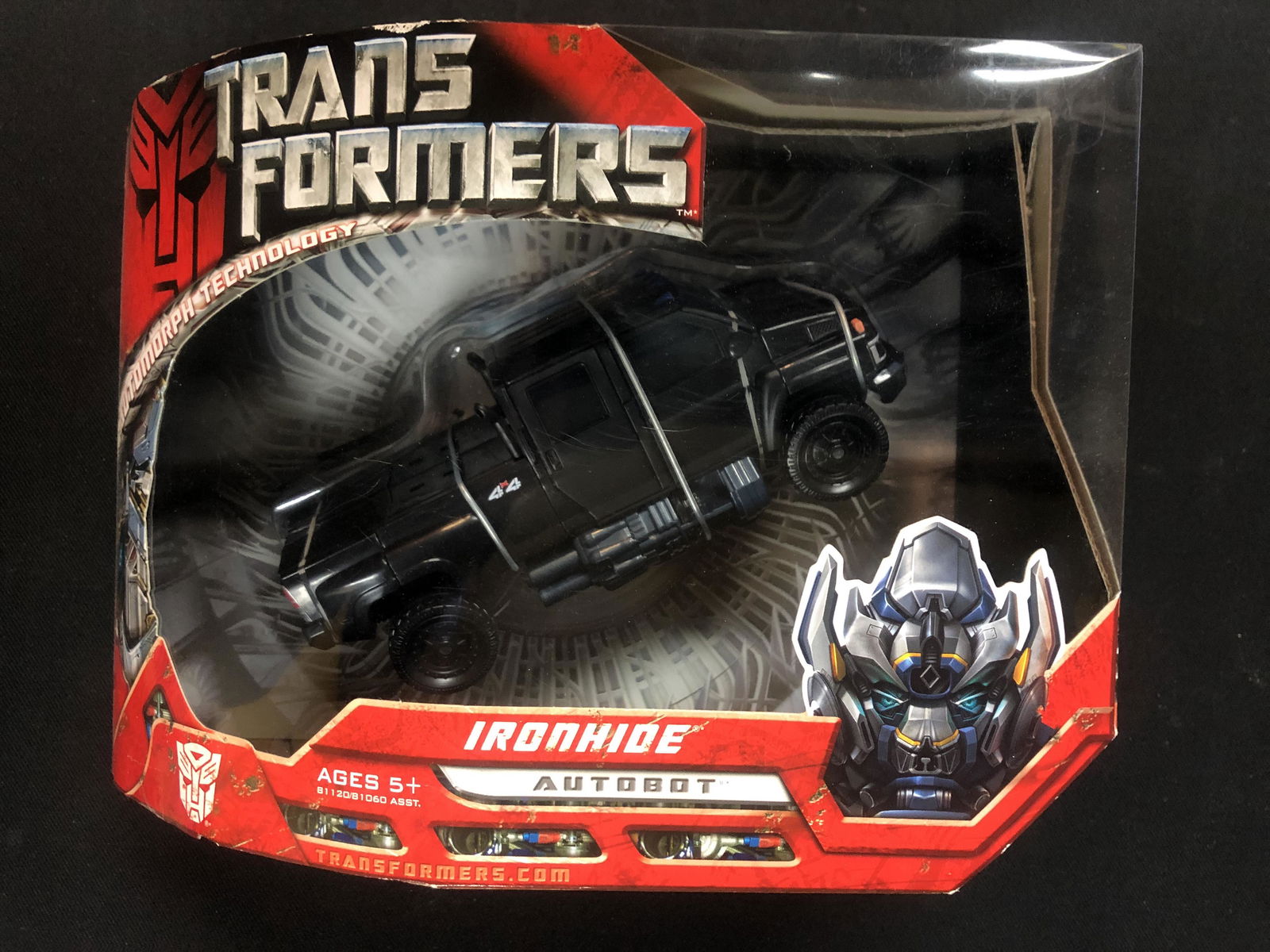 SEALED TRANSFORMERS IRONHIDE AUTOBOT (1 of 1)