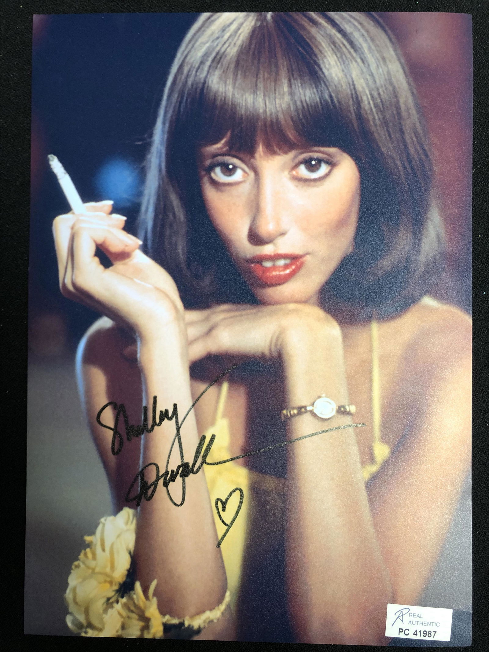 SHELLEY DUVALL SIGNED 8 X 10 (RA COA): SHELLEY DUVALL SIGNED 8 X 10 (RA COA)