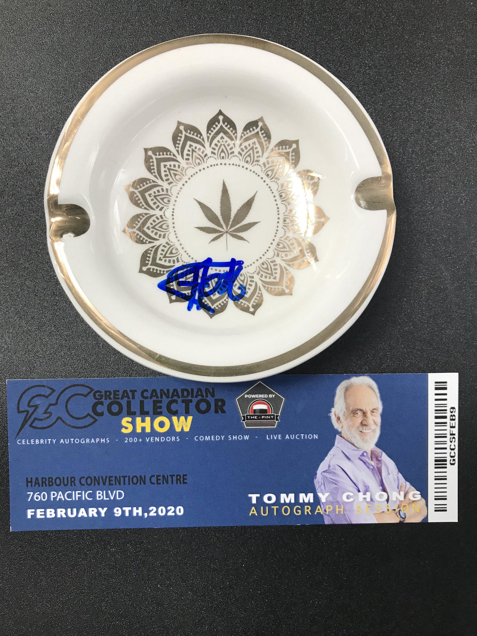 TOMMY CHONG SIGNED ASHTRAY GCG COA: TOMMY CHONG SIGNED ASHTRAY GCG COA