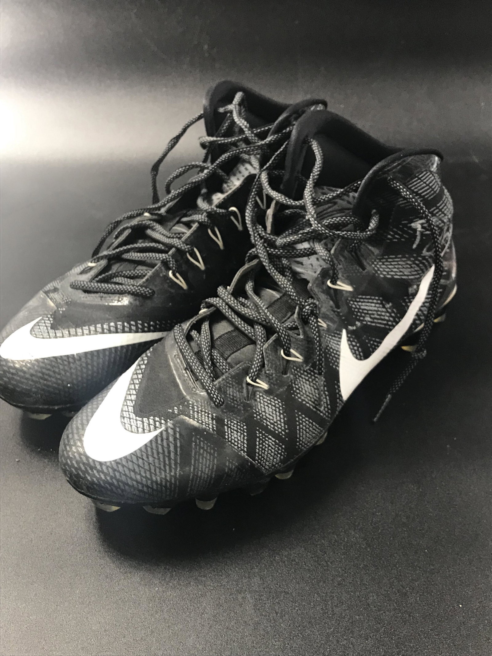 DAVID JOHNSON DUAL SIGNED GAME USED FOOTBALL CLEATS (PSA DNA): DAVID JOHNSON DUAL SIGNED GAME USED FOOTBALL CLEATS (PSA DNA)