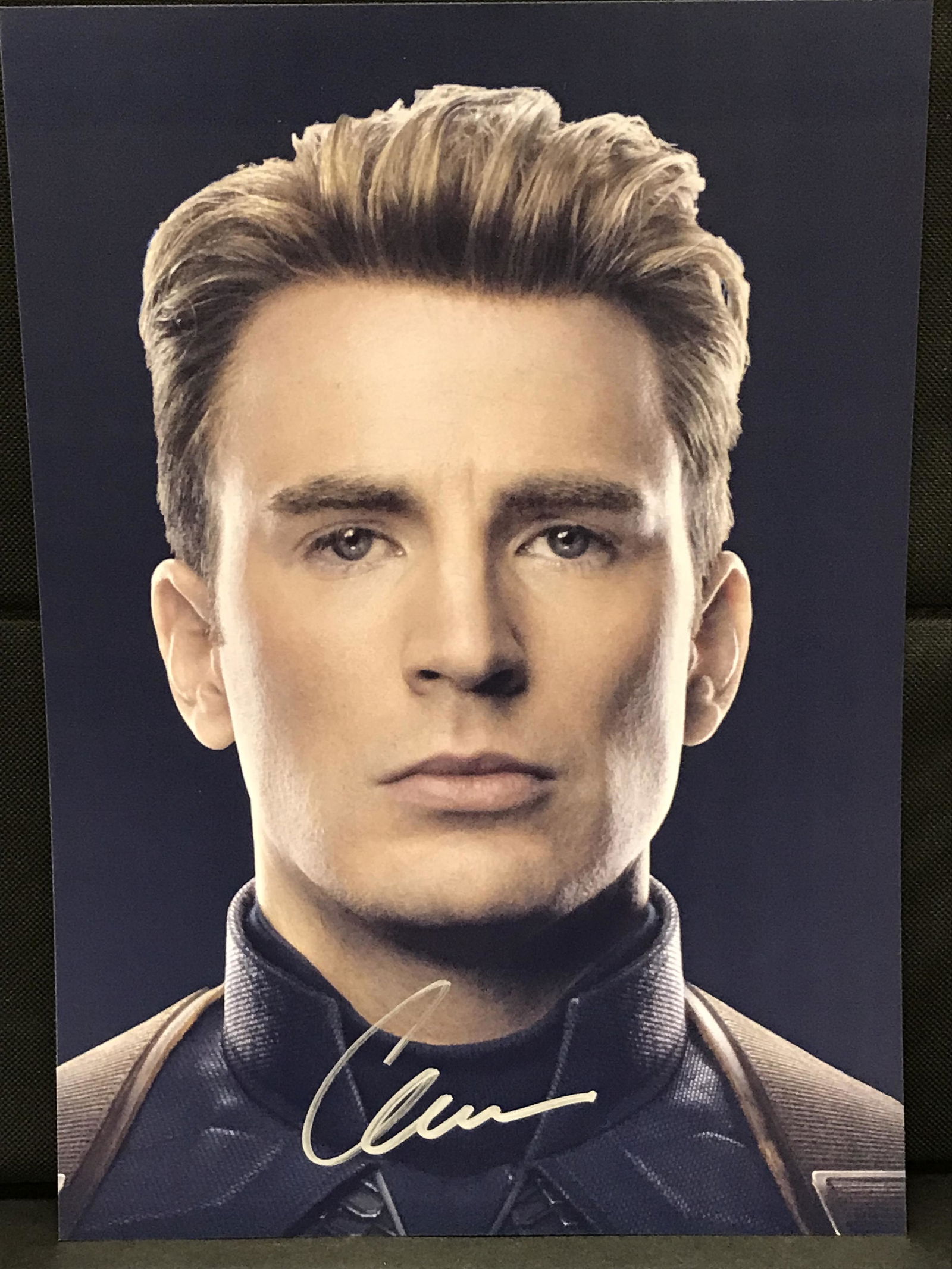 CHRIS EVANS "CAPTAIN AMERICA" SIGNED 8 X 10 (RA COA) (1 of 2)