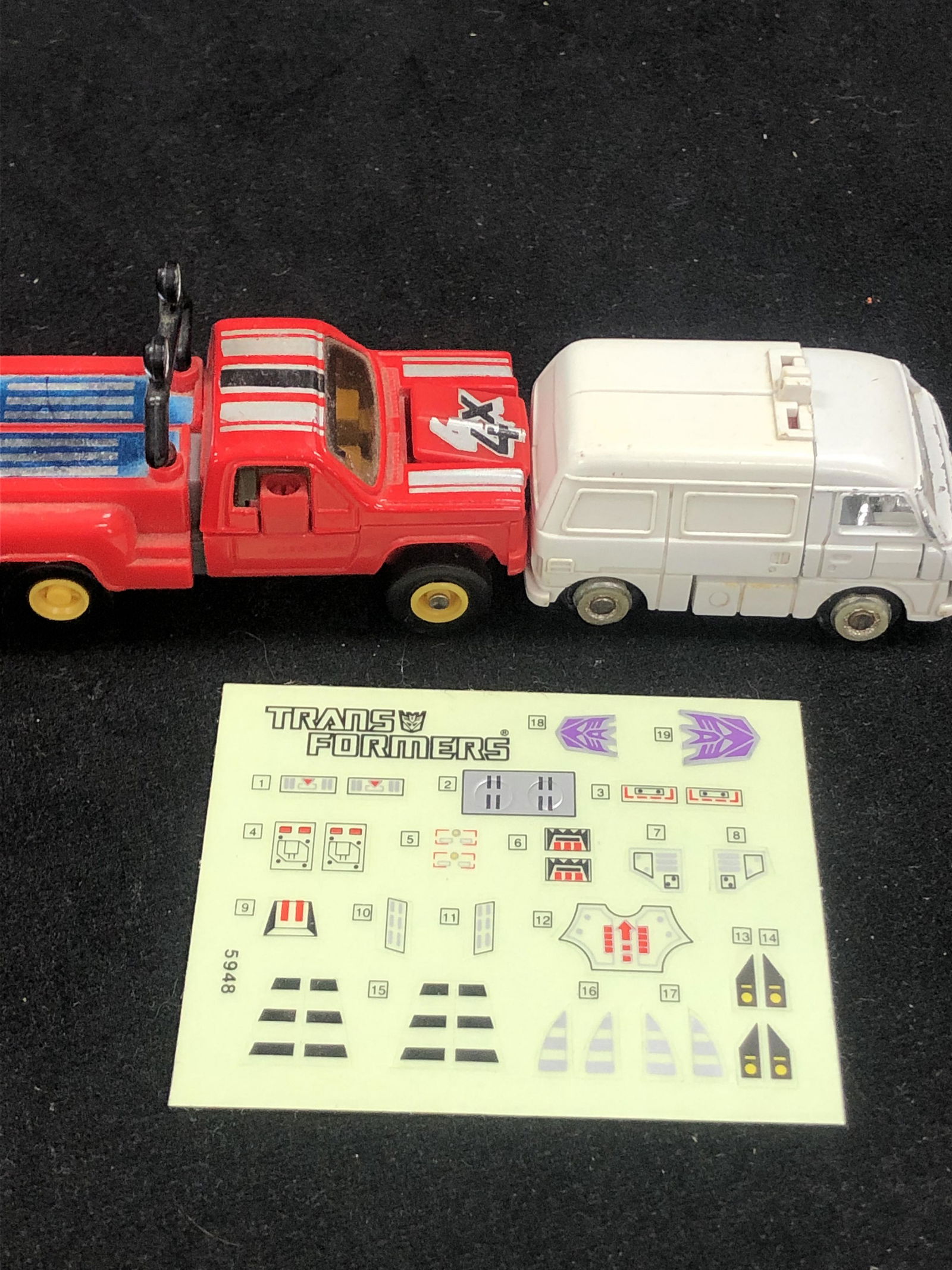 1980'S G1 TRANSFORMER LOT (1 of 2)