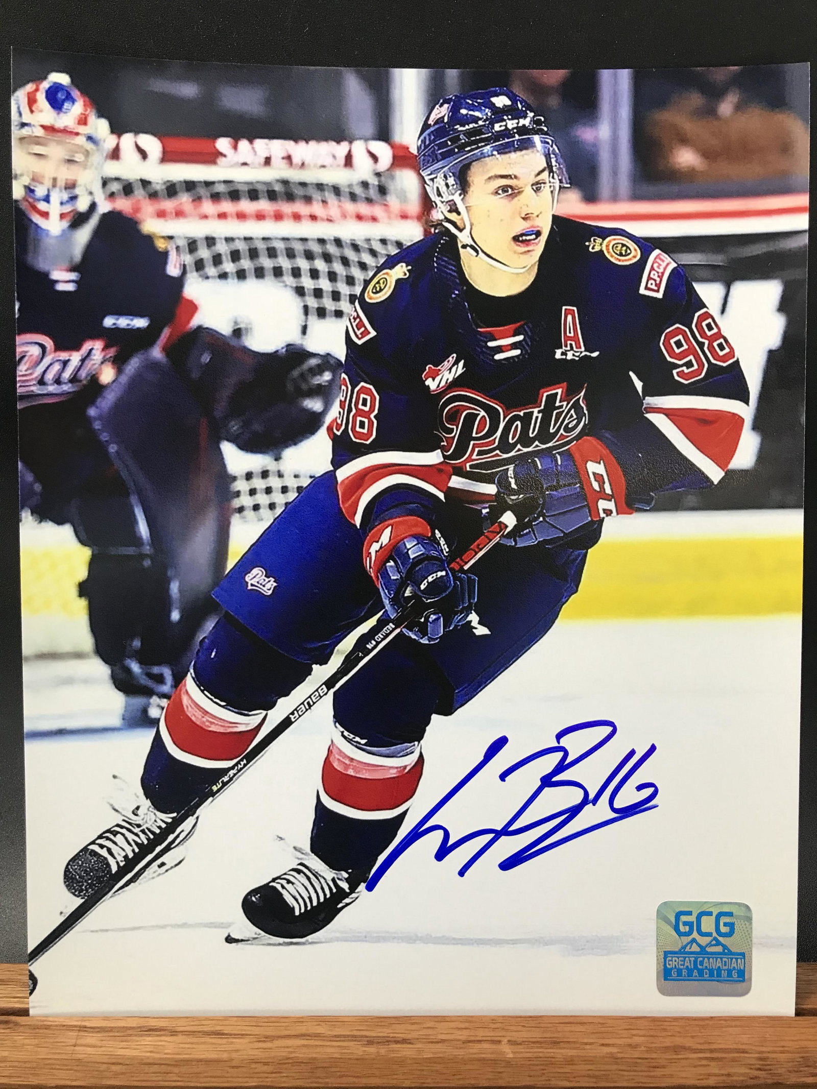 CONNOR BEDARD SIGNED 8 X 10 (GCG HOLO): CONNOR BEDARD SIGNED 8 X 10 (GCG HOLO)