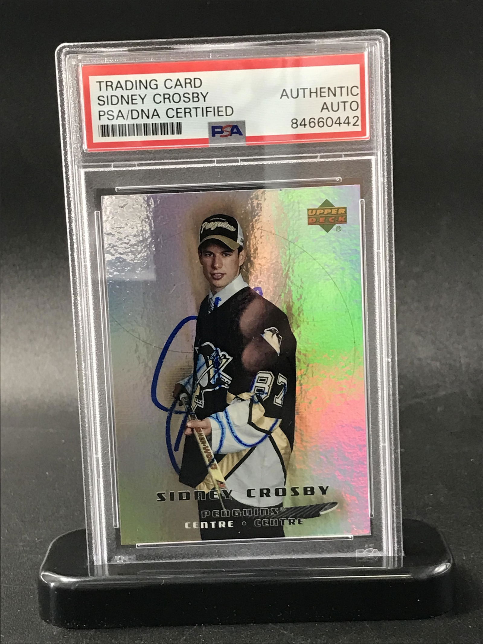 SIDNEY CROSBY AUTOGRAPHED ROOKIE CARD PSA/DNA CERTIFIED (1 of 2)