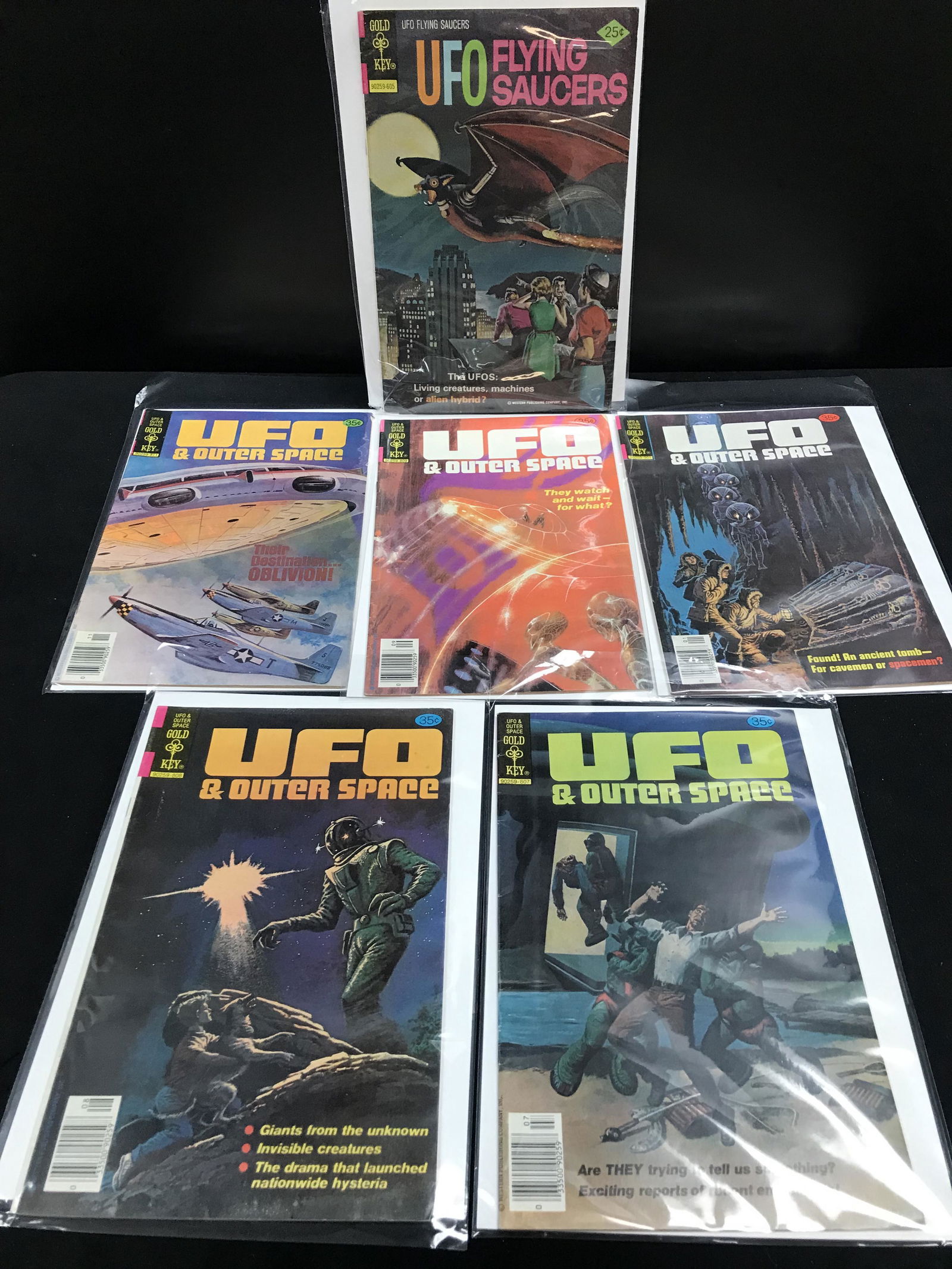 VINTAGE UFO FLYING SAUCERS GOLD KEY COMICS  X 6 (1 of 1)
