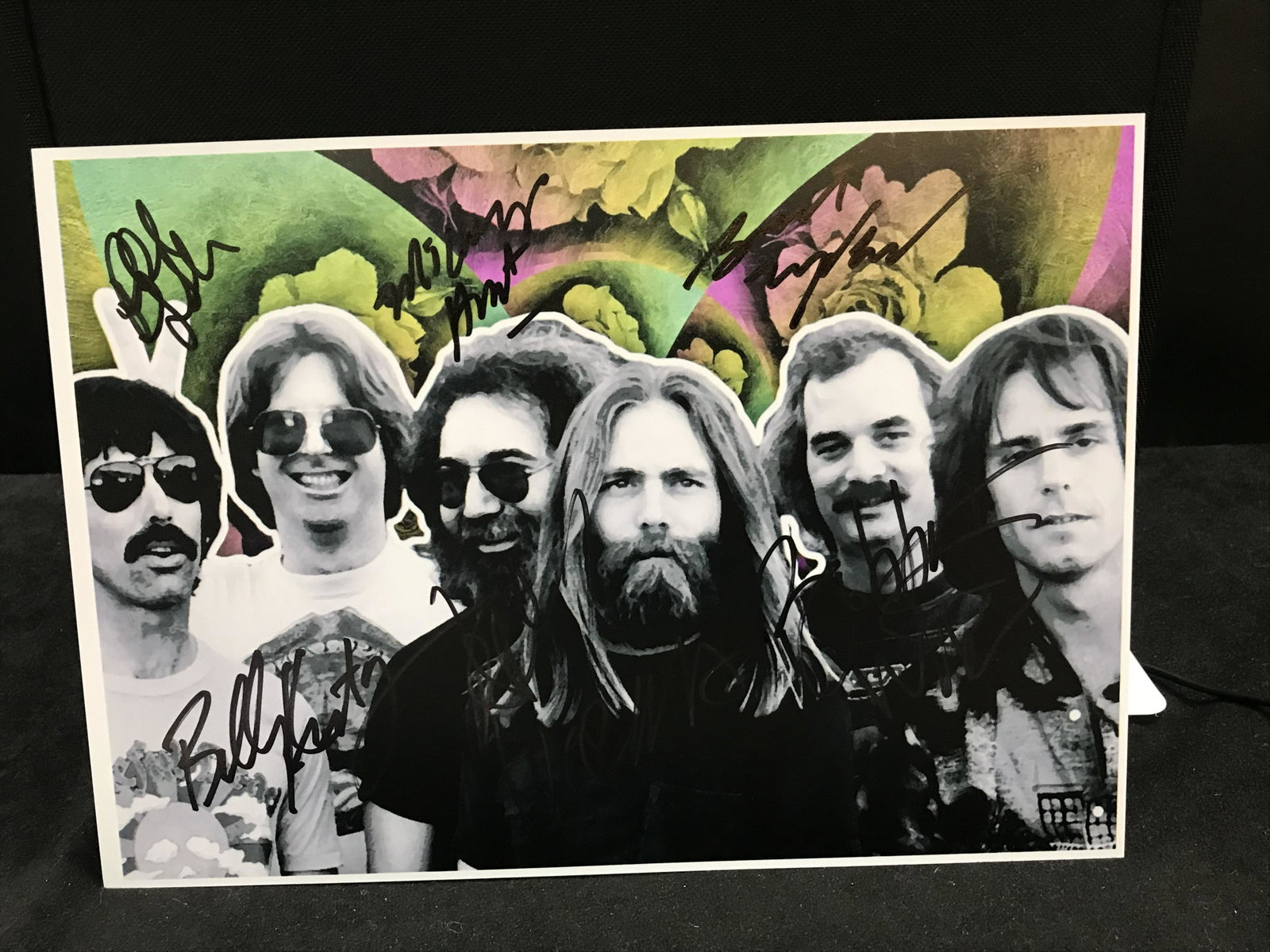 THE CURE BAND SIGNED 8 X 10 (RA COA): THE CURE BAND SIGNED 8 X 10 (RA COA)