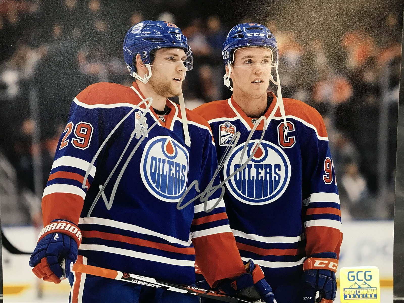 CONNOR MCDAVID AND LEON DRAISAITL SIGNED EDMONTON OILERS 8 X 10 (GCG HOLO): CONNOR MCDAVID AND LEON DRAISAITL SIGNED EDMONTON OILERS 8 X 10 (GCG HOLO)