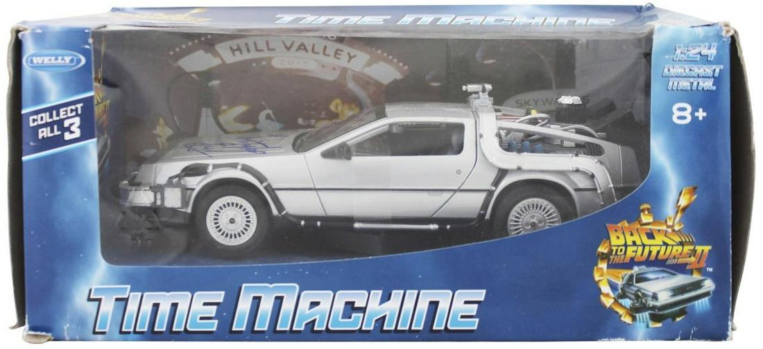 CHRISTOPHER LLOYD SIGNED BACK TO THE FUTURE DELOREAN (BECKETT COA) (1 of 3)