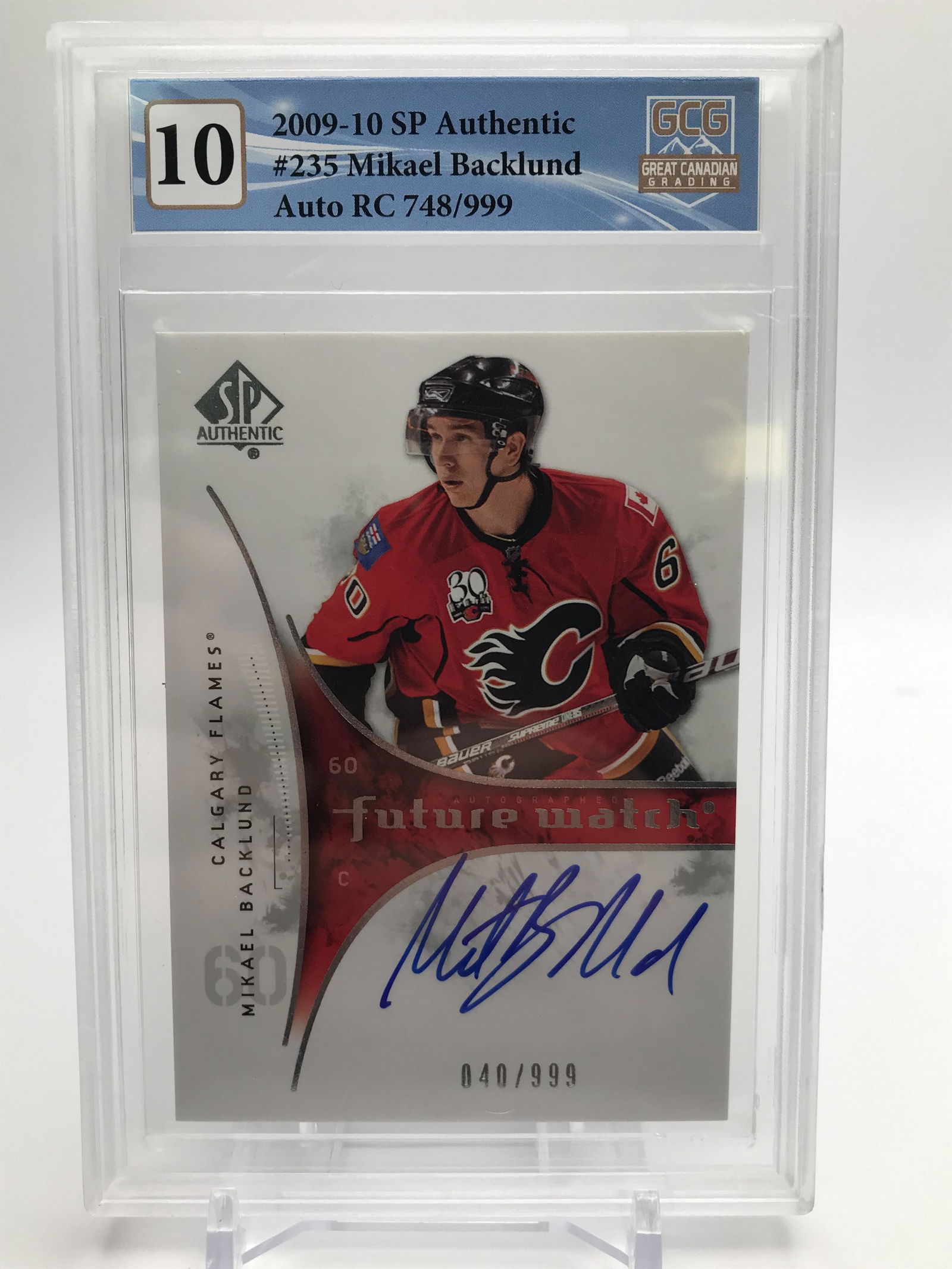 2009-10 UPPER DECK SP AUTHENTIC MIKAEL BACKLUND AUTO RC 748/999 (GCG 10) (1 of 2)