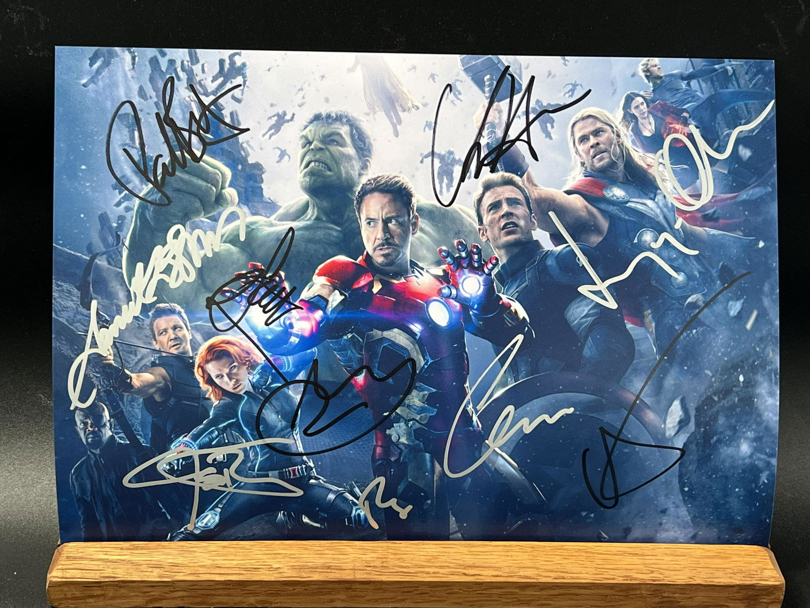 THE AVENGERS ENDGAME CAST SIGNED 8 X 10 (RA COA) (1 of 2)